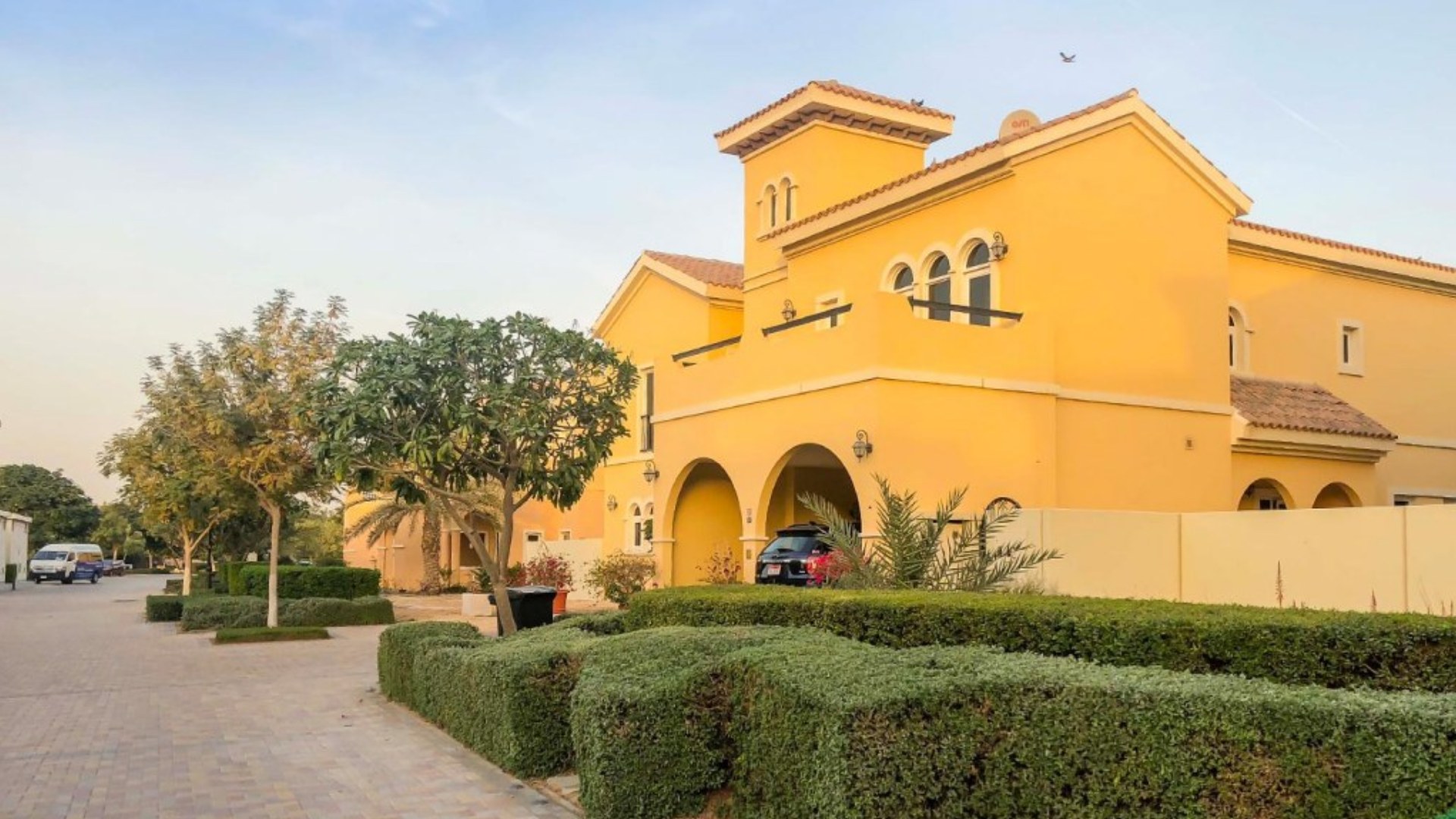 Villa zum Verkauf in Dubai, VAE, 4 Schlafzimmer, 442 m², Nr. 24358 – Foto 1