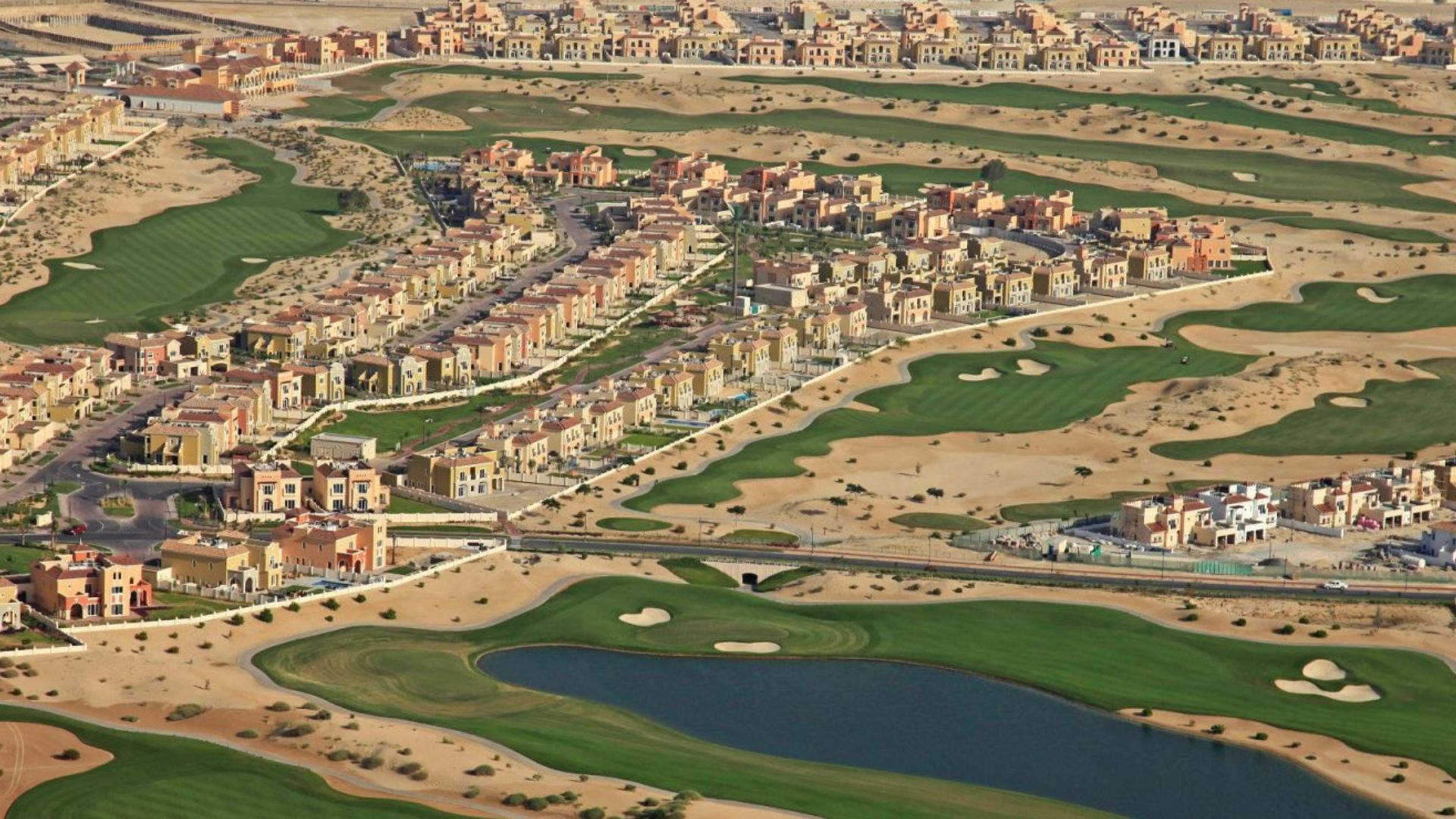 Villa zum Verkauf in Dubai, VAE, 5 Schlafzimmer, 662 m², Nr. 24321 – Foto 3