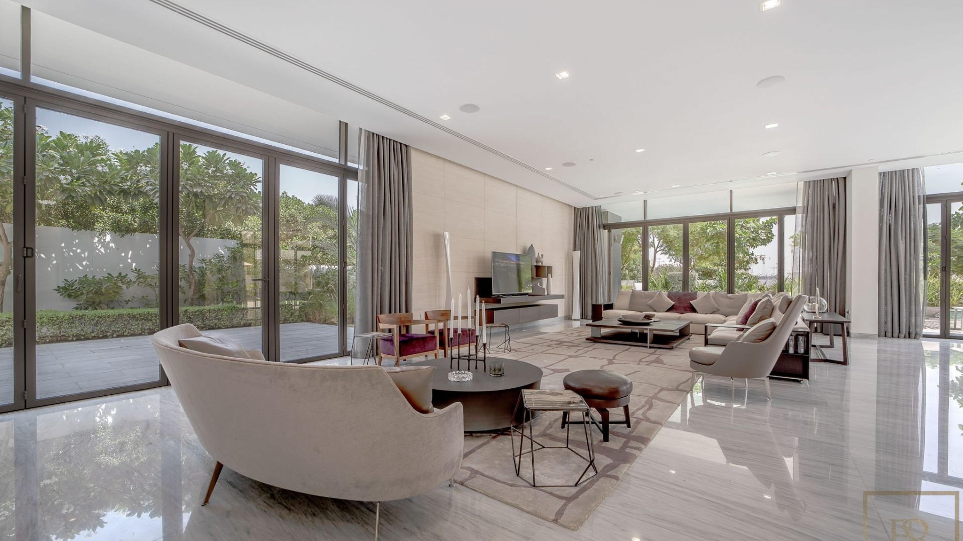 Villa zum Verkauf in Dubai, VAE, 5 Schlafzimmer, 727 m², Nr. 24430 – Foto 2