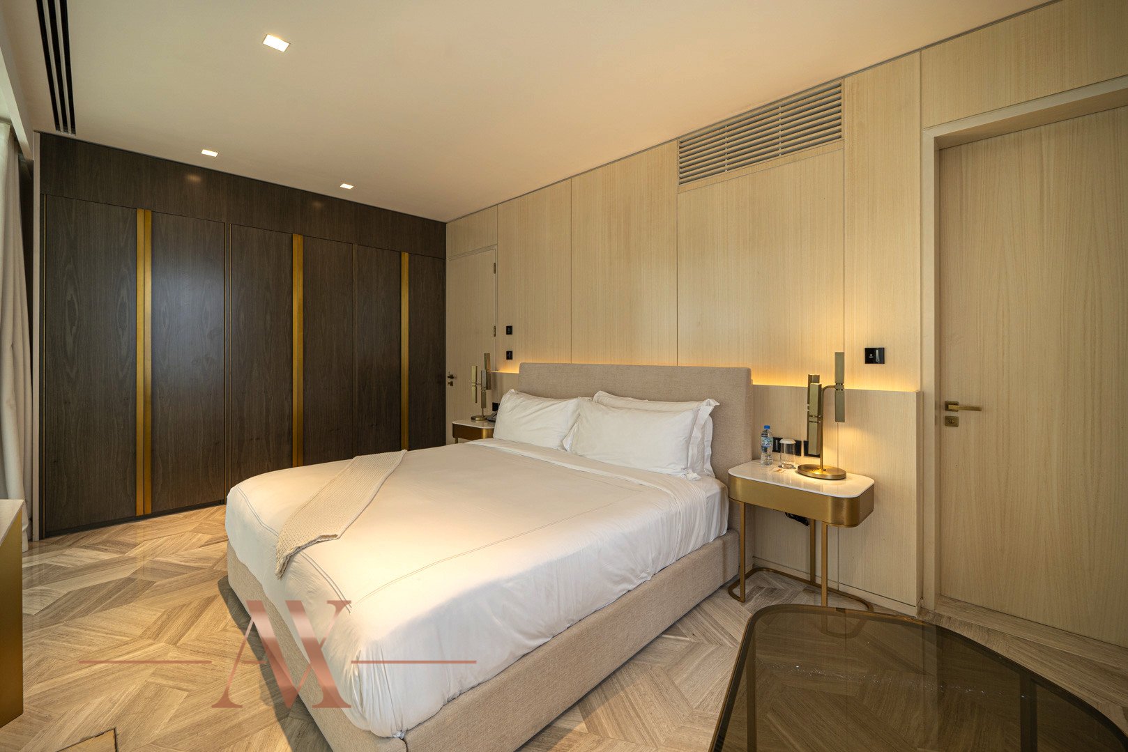 Villa en Palm Jumeirah, Dubai, EAU, 4 dormitorios, 1143,2 m² № 23796 - 11