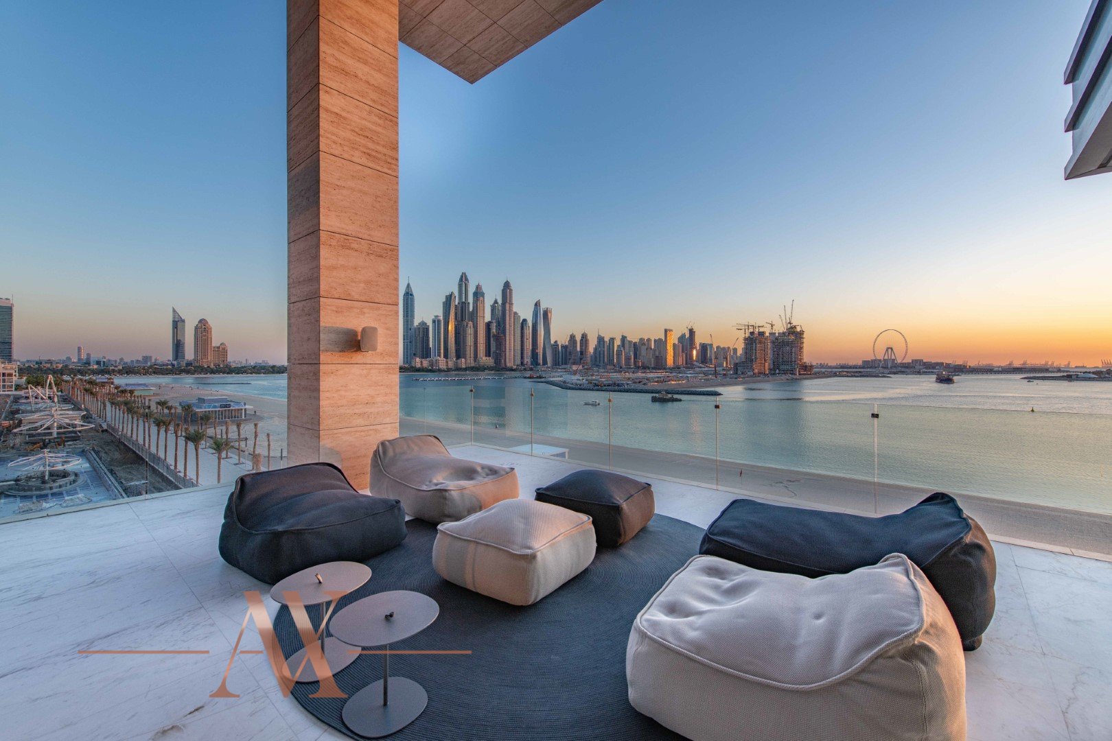 Ático en Palm Jumeirah, Dubai, EAU, 3 dormitorios, 445,3 m² № 23693 - 2