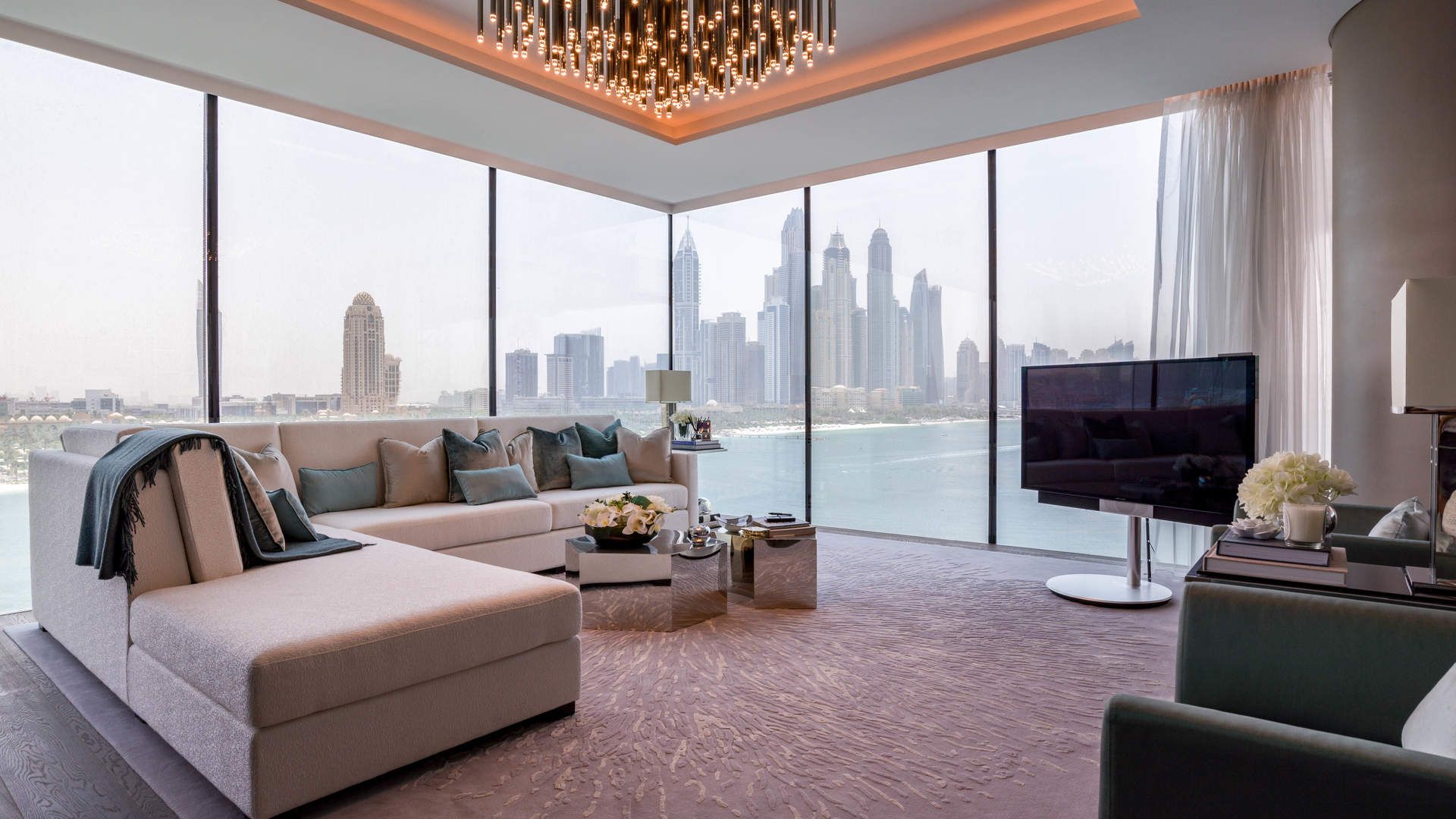 Квартира в Пальма Джумейра, Дубай, ОАЭ 4 спальни, 494м2 № 24302 - 1
