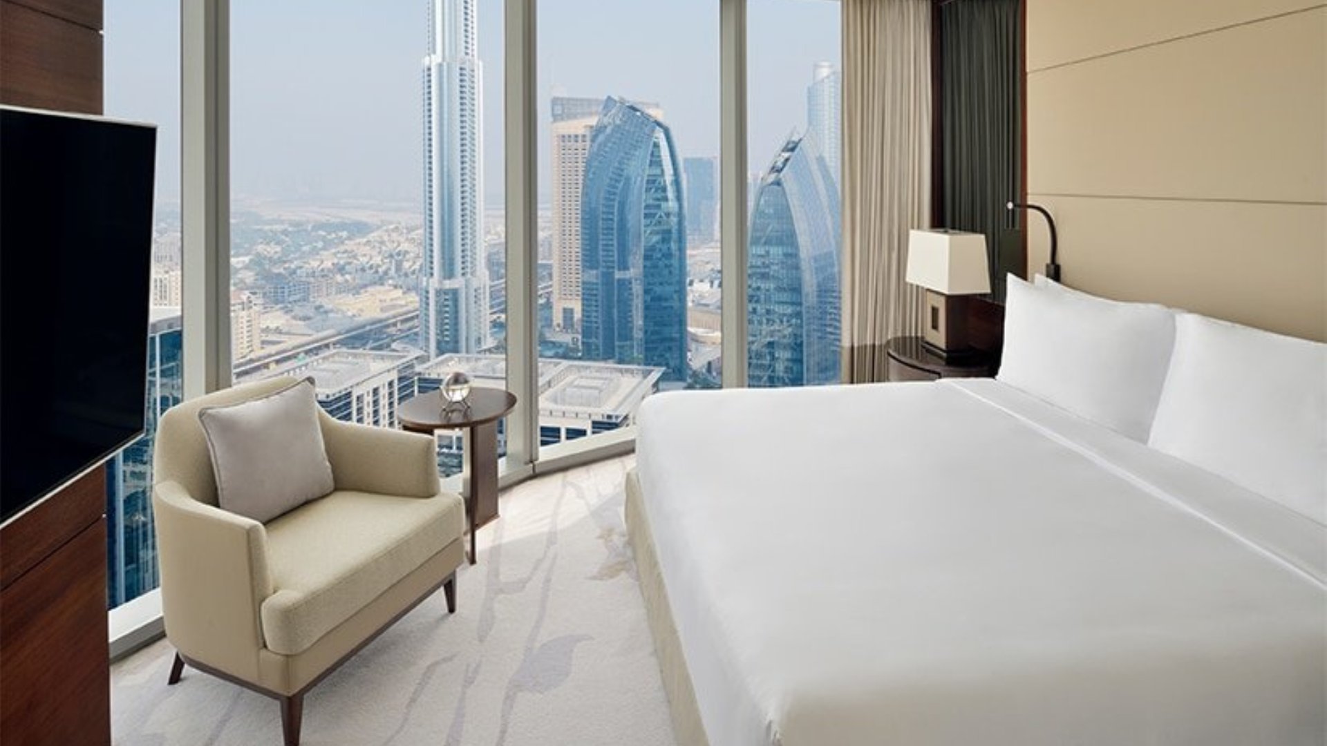 Квартира в Даунтаун Дубай, Дубай, ОАЭ 3 спальни, 226м2 № 24410 - 3