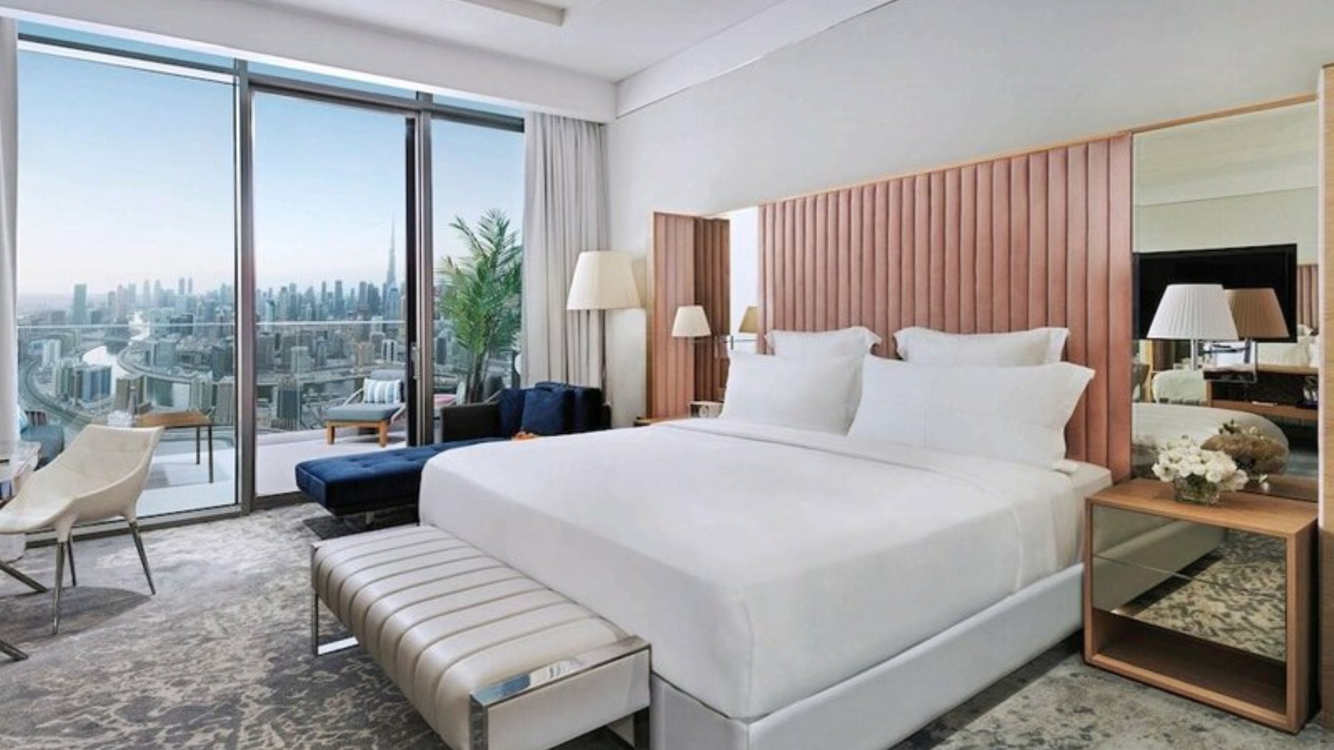 Квартира в Бизнес-Бэй, Дубай, ОАЭ 1 комната, 62м2 № 24347 - 1