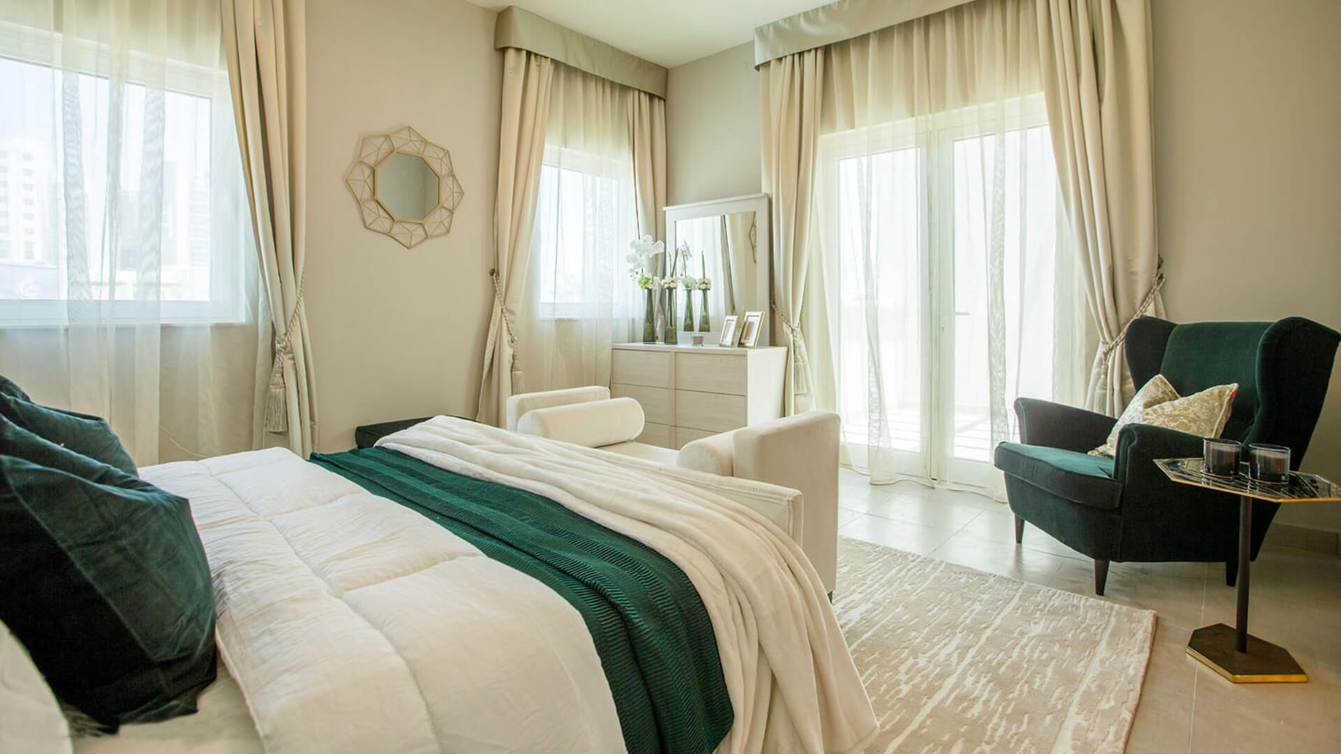 Квартира в Аль-Фурджан, Дубай, ОАЭ 3 спальни, 172м2 № 24883 - 1