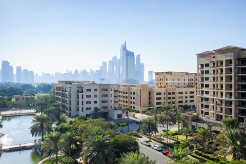 Элитные районы Дубая пользуются спросом: все большее число покупателей предпочитают просторные дома