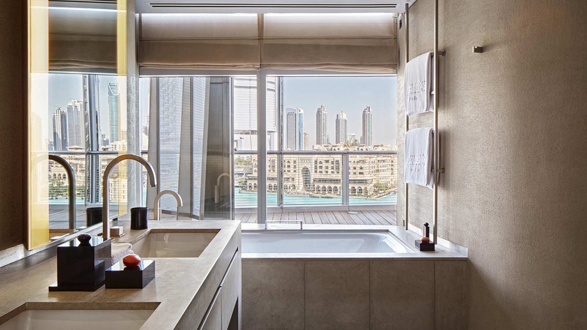 Квартира в Бурдж-Халифа, Дубай, ОАЭ 2 спальни, 191м2 № 25528 - 4