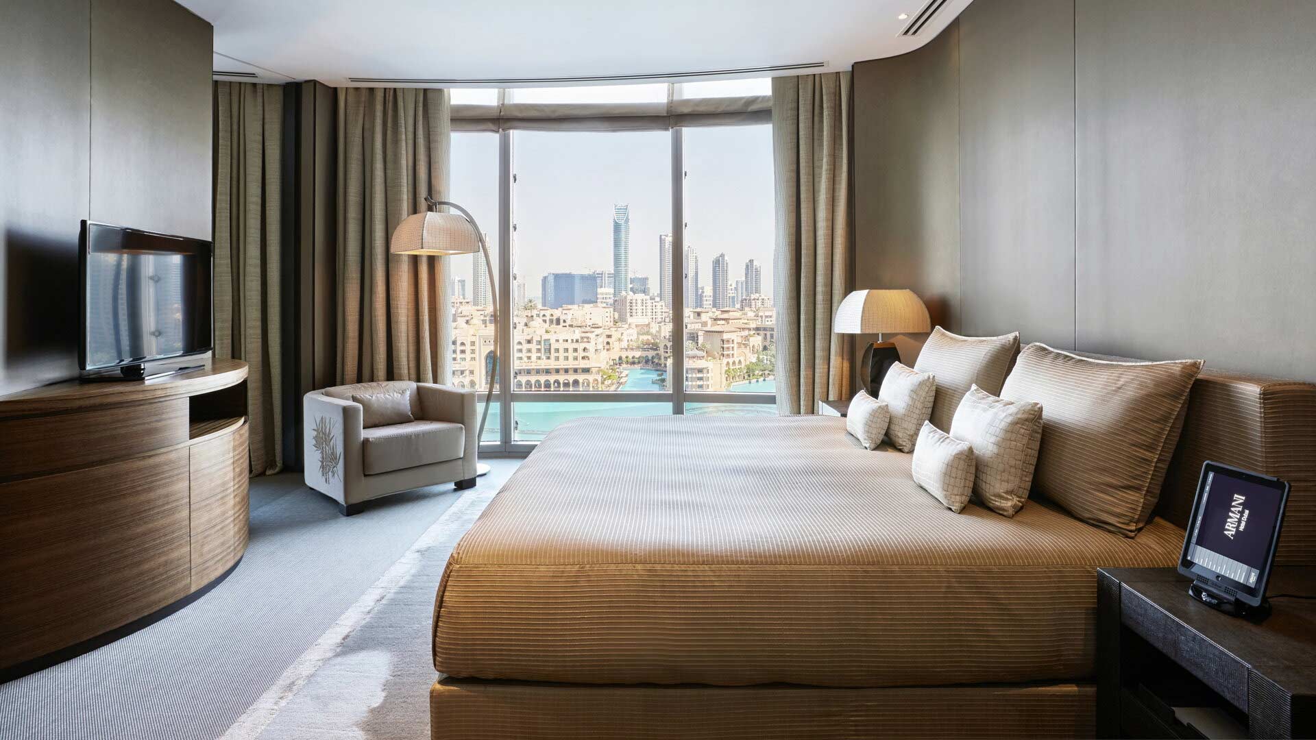 Квартира в Бурдж-Халифа, Дубай, ОАЭ 2 спальни, 191м2 № 25528 - 8