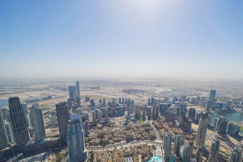 В понедельник 8.08 в Дубае было зарегистрировано сделок с недвижимостью на 1,6 млрд AED