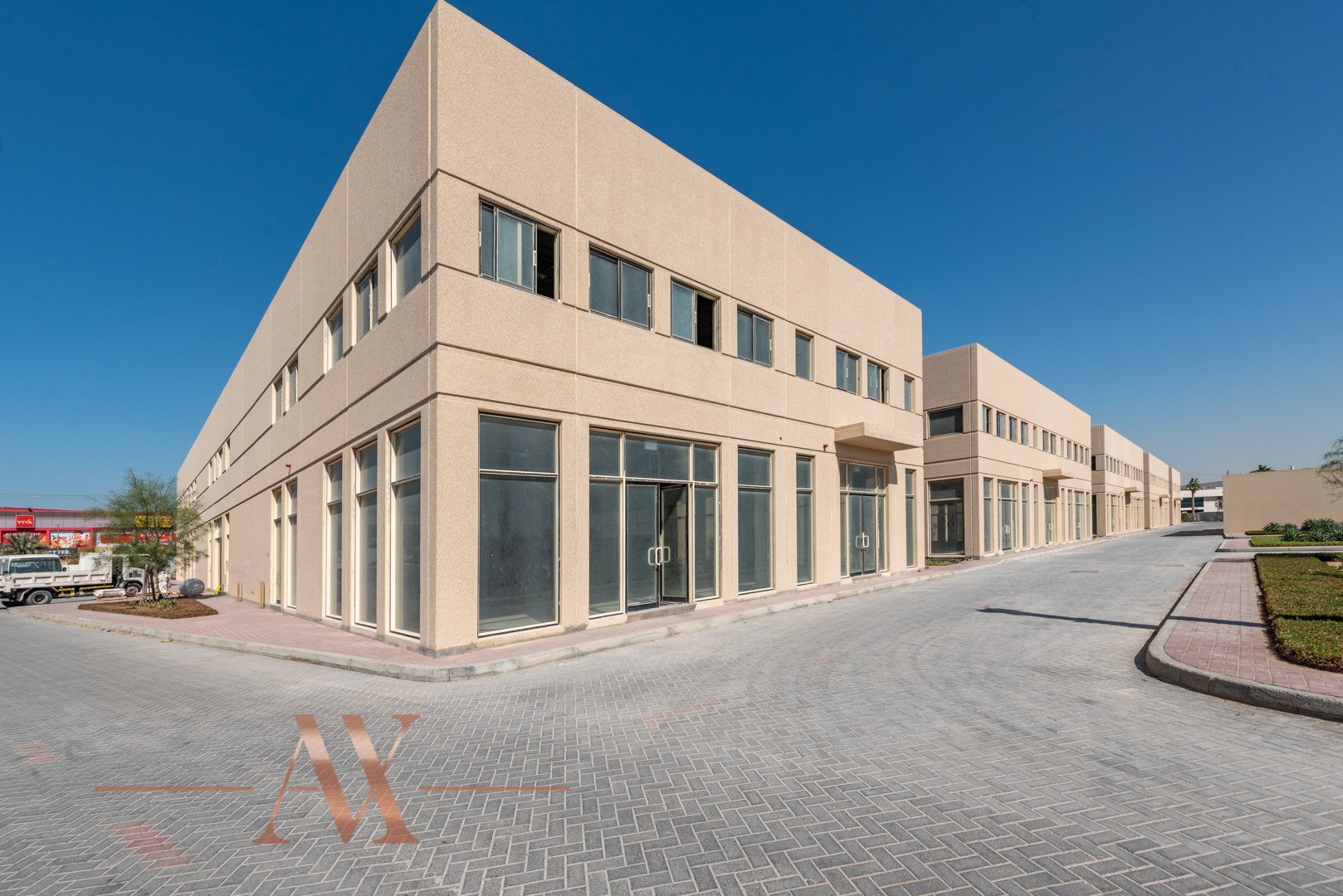 Commercial property in Dubai Investment Park, Dubai, UAE, 10694.5 sq.m. No. 23692 - 1