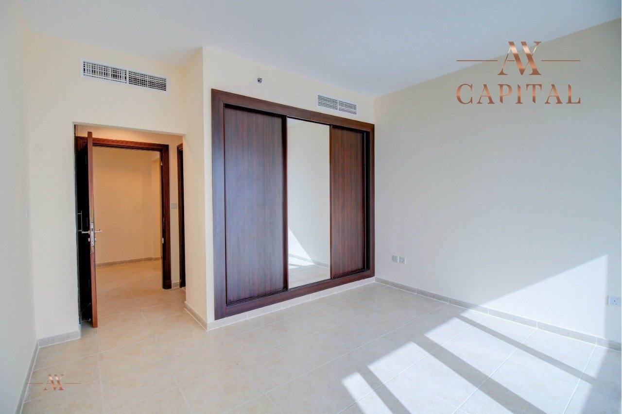 Apartment in Dubai Marina, Dubai, UAE, 4 bedrooms, 295.8 sq.m. No. 23647 - 8