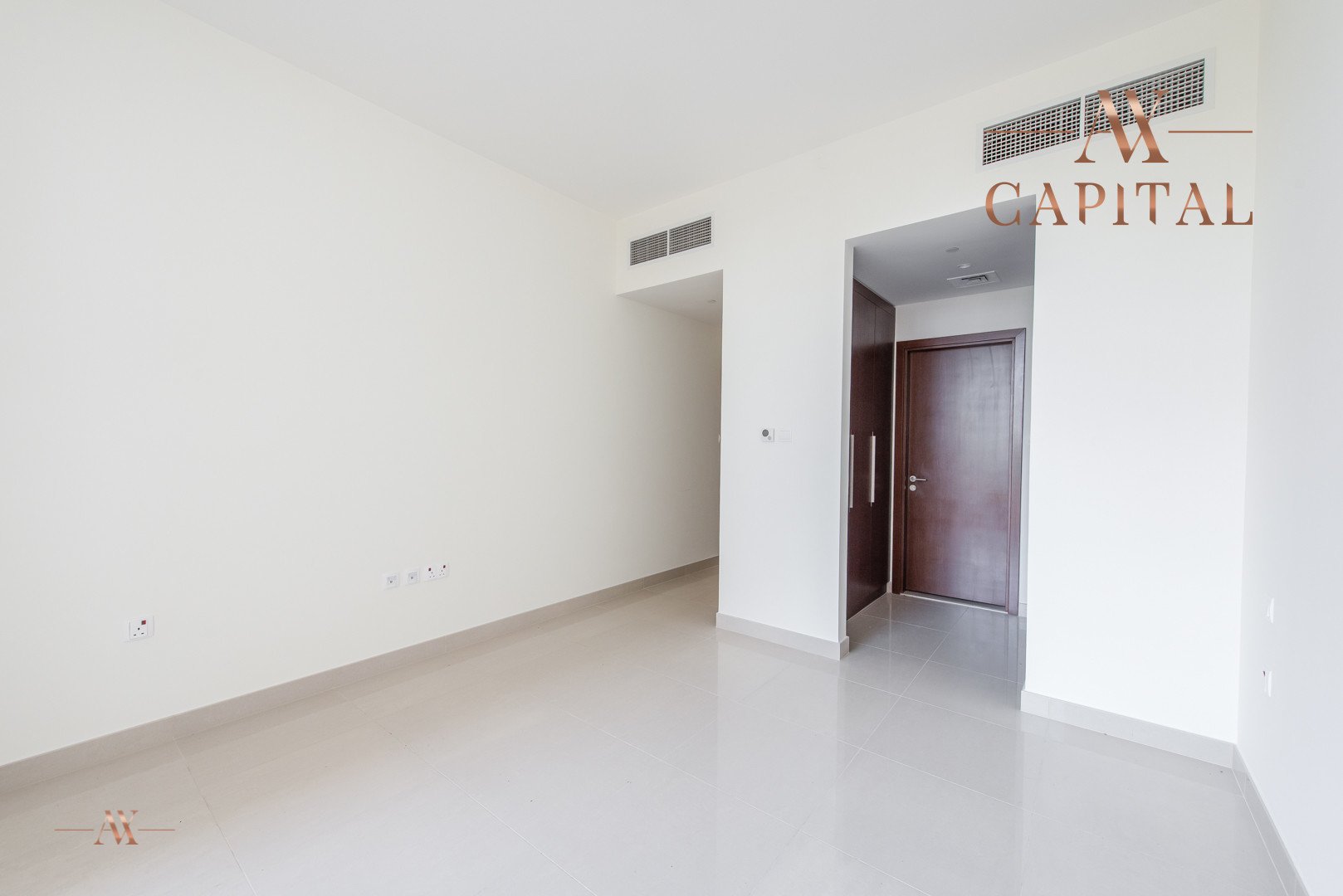 Apartment for sale in Dubai, UAE, 3 bedrooms, 182.6 m², No. 23580 – photo 11