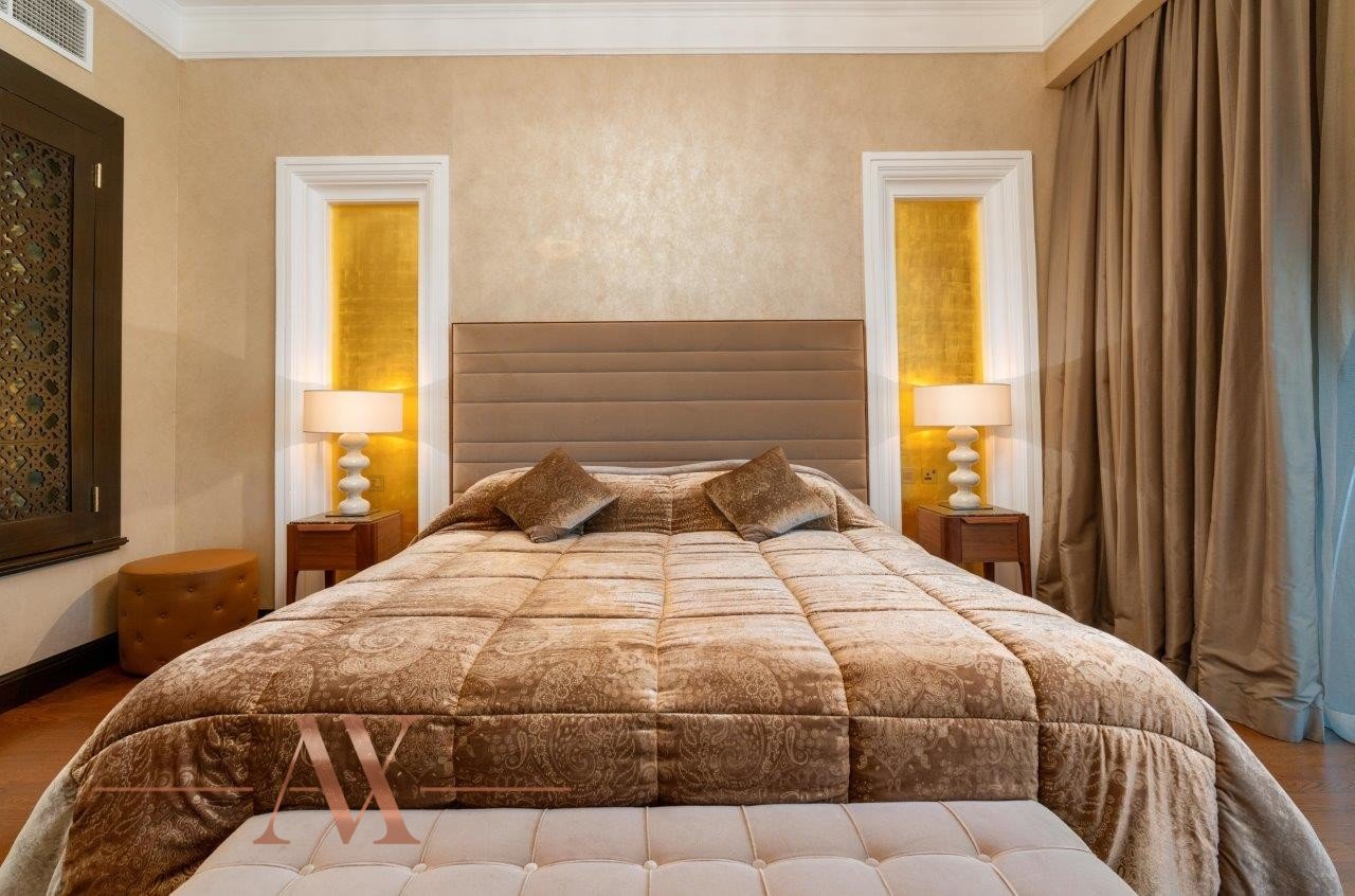 Villa in Palm Jumeirah, Dubai, UAE, 5 bedrooms, 649.6 sq.m. No. 23758 - 14