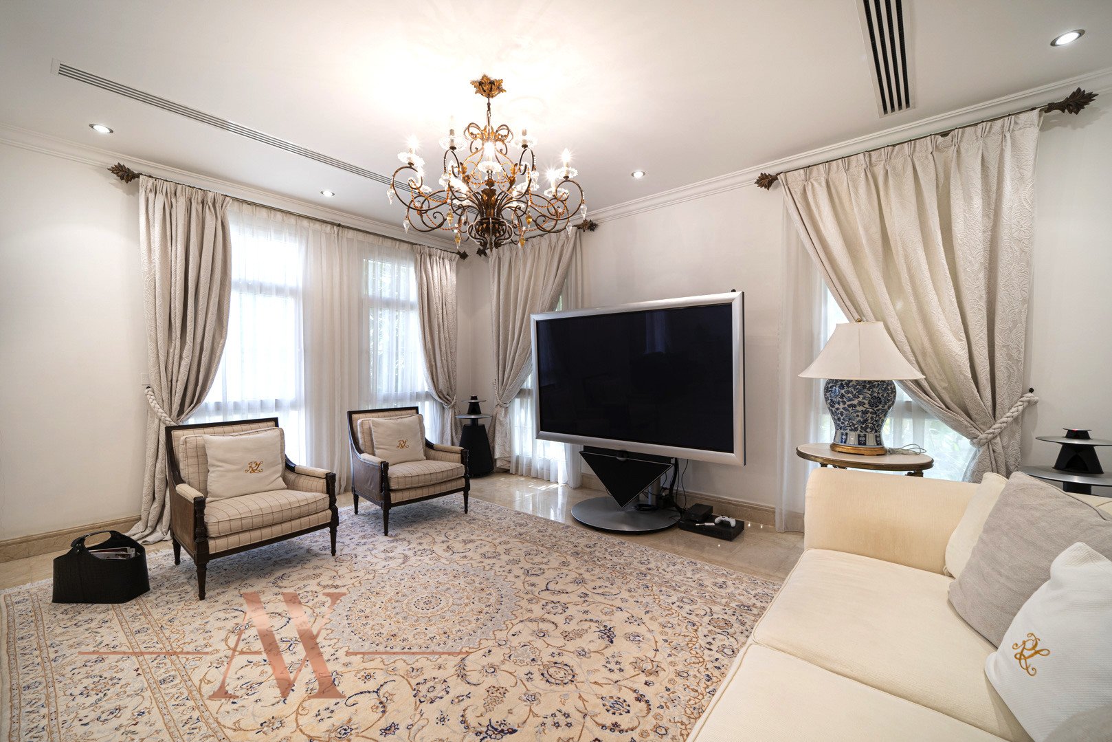 Villa in Emirates Hills, Dubai, UAE, 5 bedrooms, 1365.2 sq.m. No. 23759 - 17