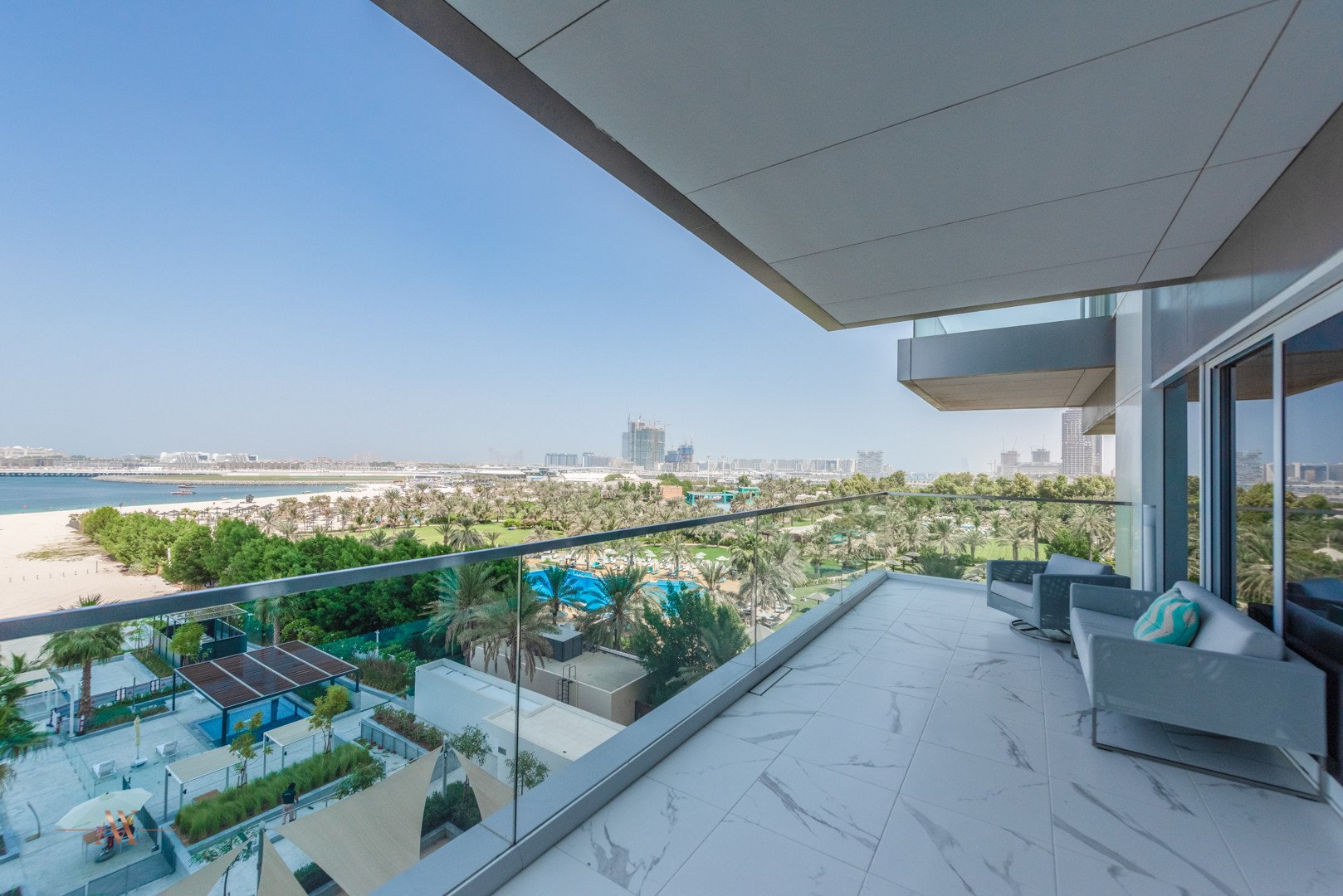 Apartment in Jumeirah Beach Residence, Dubai, UAE, 2 bedrooms, 202.1 sq.m. No. 23565 - 1