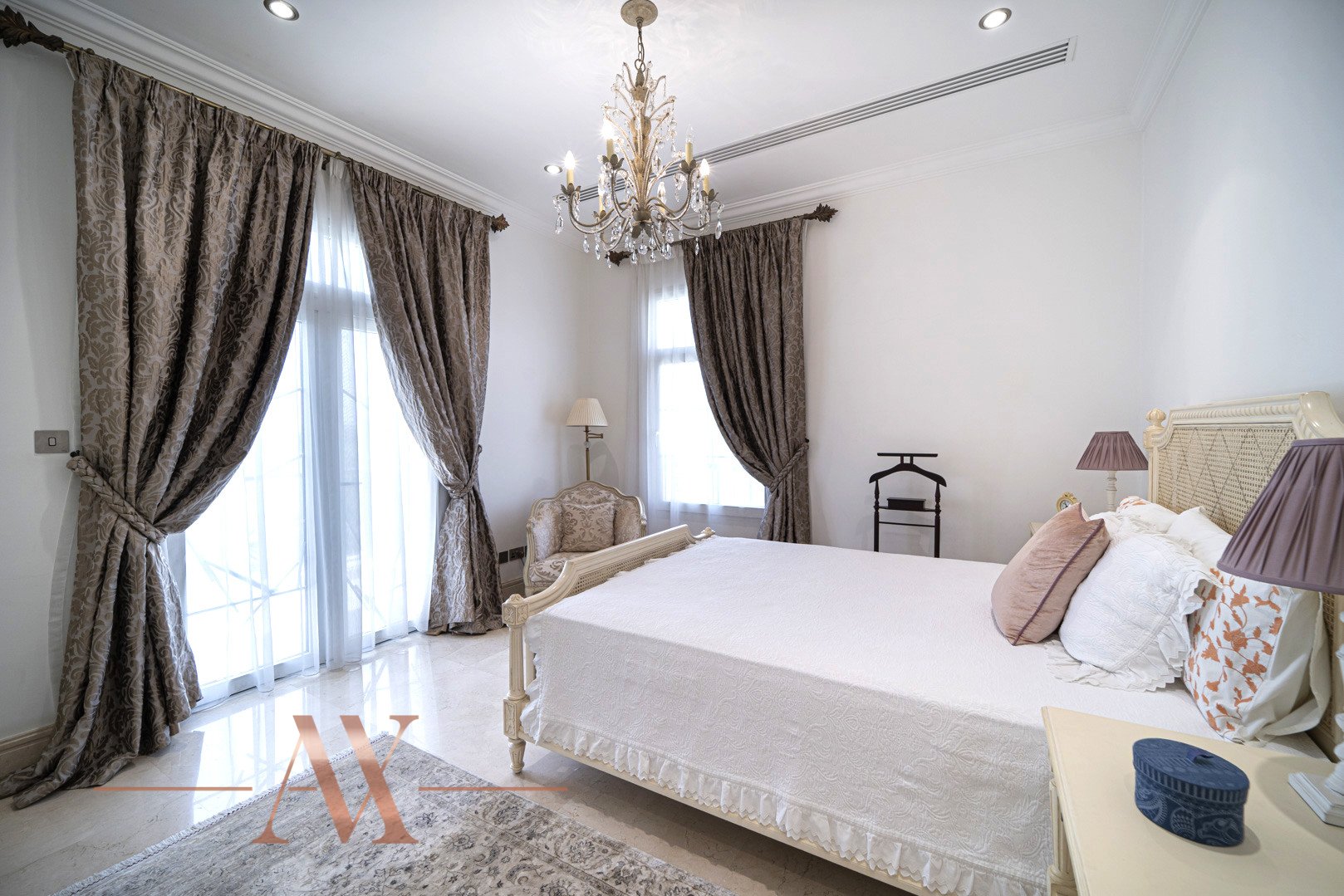 Villa in Emirates Hills, Dubai, UAE, 5 bedrooms, 1365.2 sq.m. No. 23759 - 13