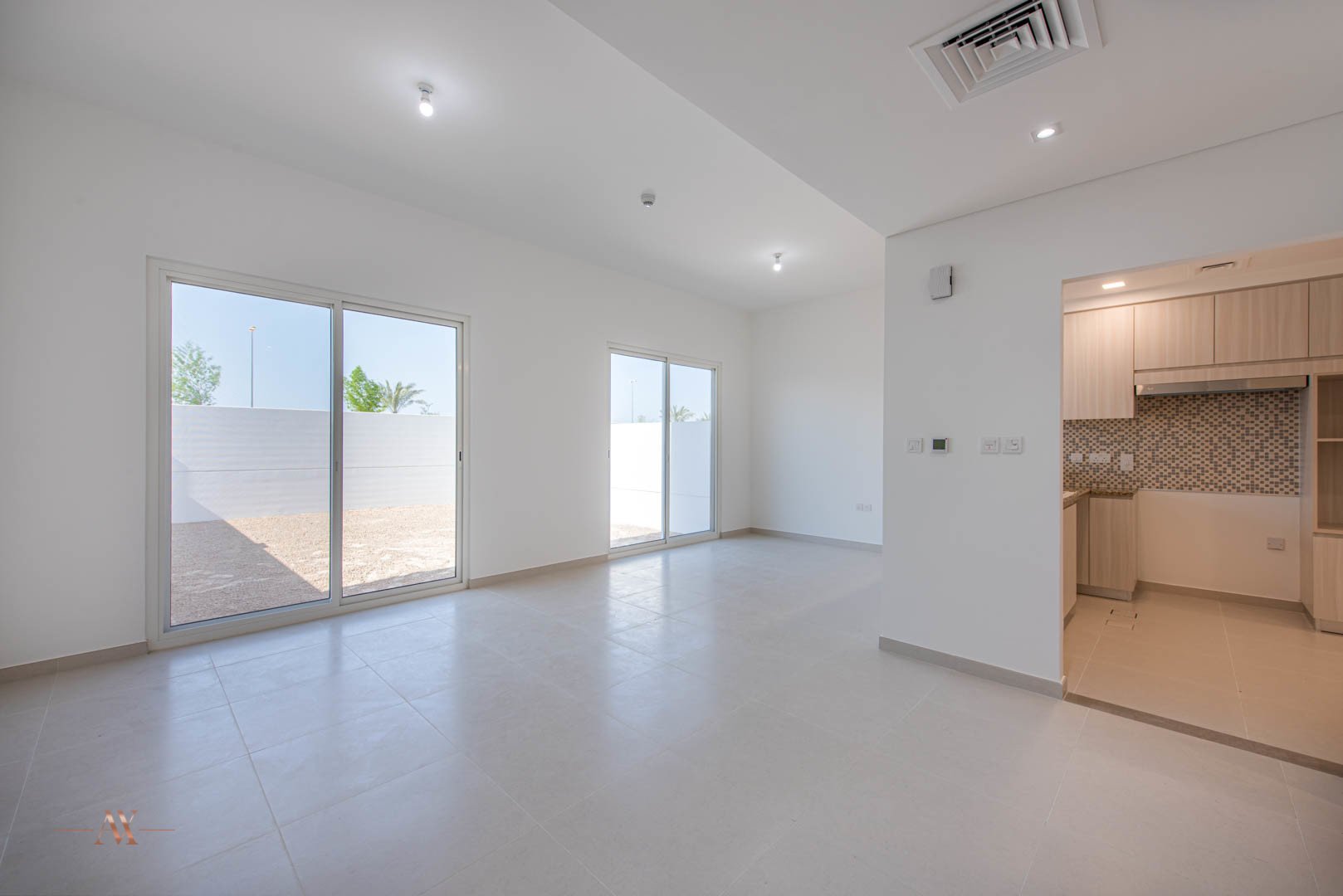 Villa in Mudon, Dubai, UAE, 3 bedrooms, 181.2 sq.m. No. 23641 - 1