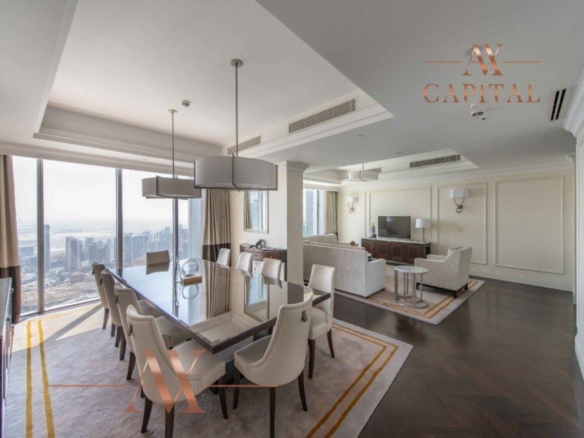Apartment in Dubai, UAE, 4 bedrooms, 310 sq.m. No. 23784 - 1