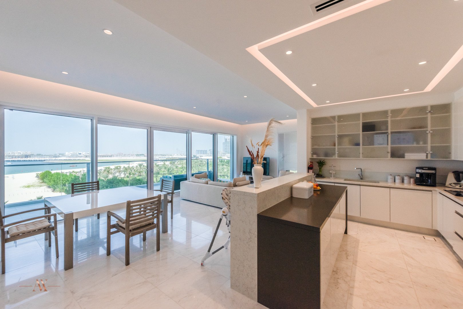 Apartment in Jumeirah Beach Residence, Dubai, UAE, 2 bedrooms, 202.1 sq.m. No. 23565 - 7