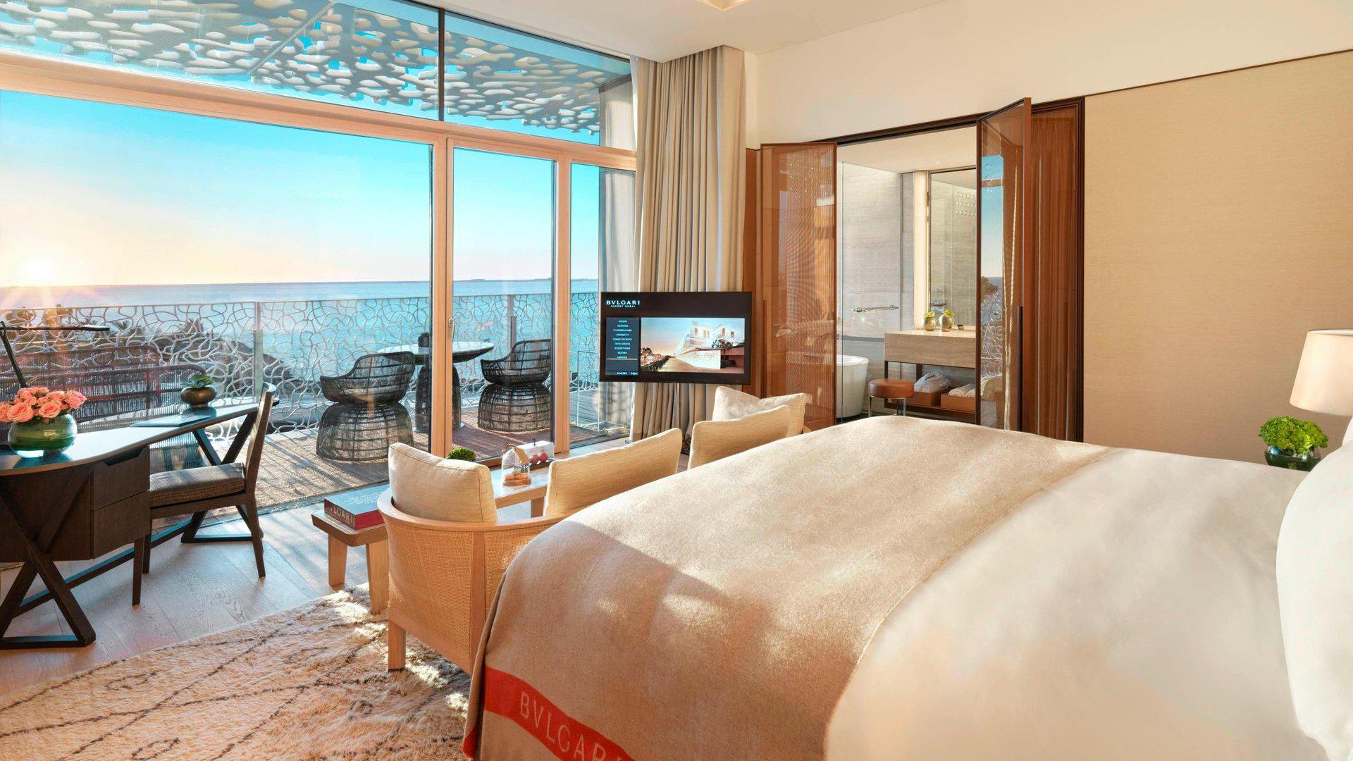 Apartment in Jumeirah Bay Island, Dubai, UAE, 1 bedroom, 139 sq.m. No. 23855 - 1