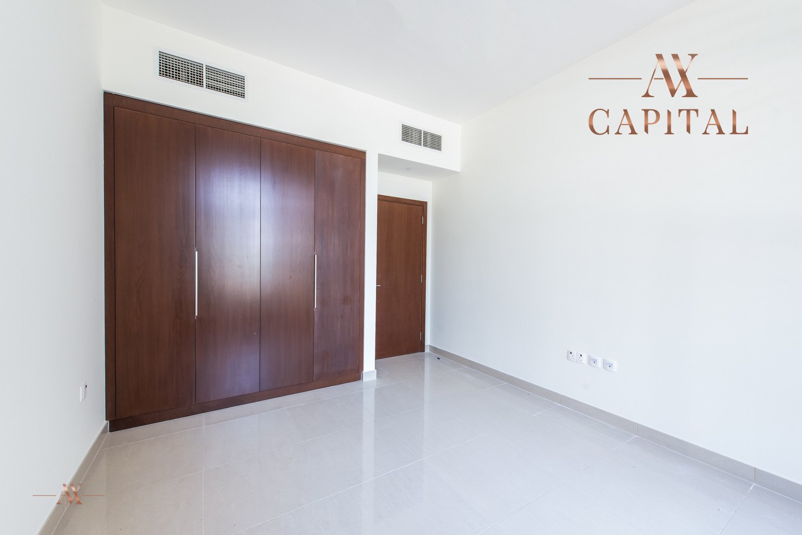 Apartment for sale in Dubai, UAE, 3 bedrooms, 182.6 m², No. 23580 – photo 9