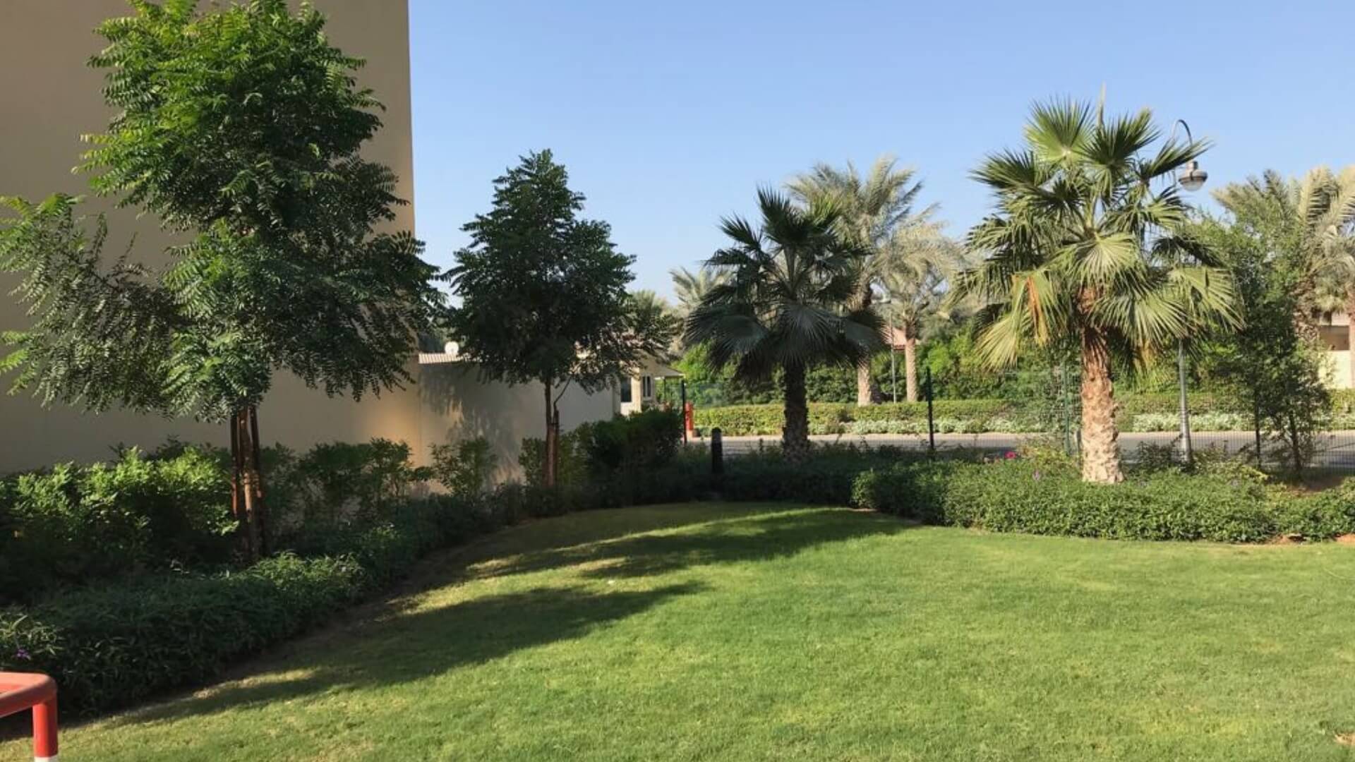 Villa for sale in Dubai, UAE, 5 bedrooms, 613 m², No. 24321 – photo 4