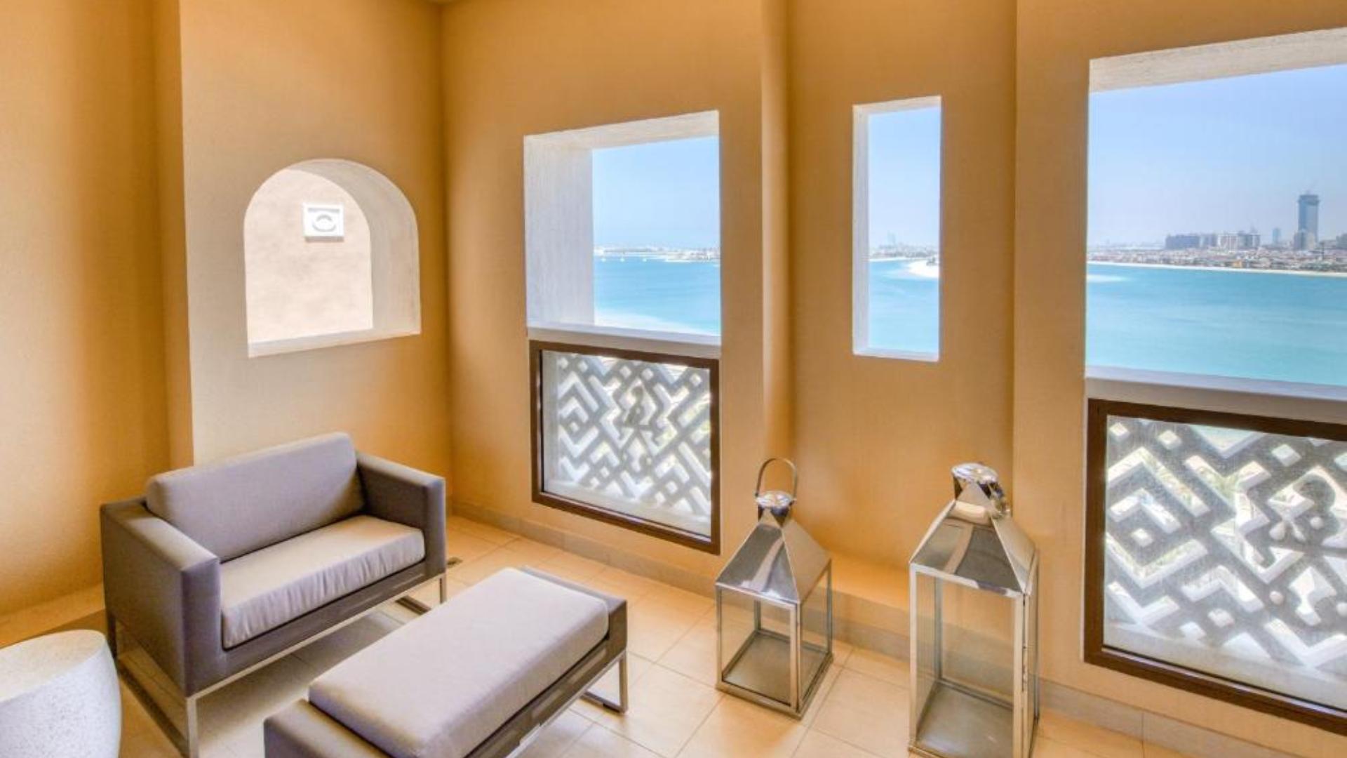 Villa in Palm Jumeirah, Dubai, UAE, 6 bedrooms, 1298 sq.m. No. 24473 - 3
