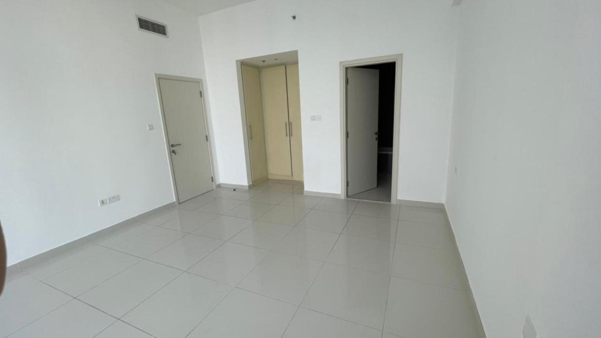 Apartment in DAMAC Hills (Akoya by DAMAC), Dubai, UAE, 3 bedrooms, 263 sq.m. No. 24529 - 4