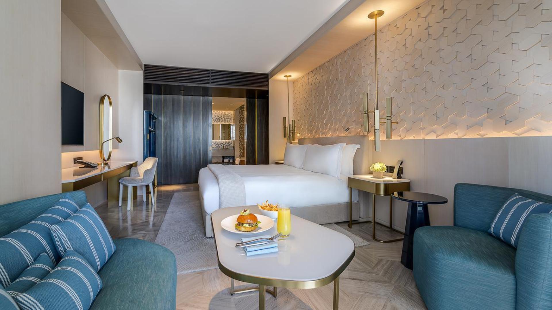 Apartment in Palm Jumeirah, Dubai, UAE, 4 bedrooms, 1318 sq.m. No. 24495 - 1