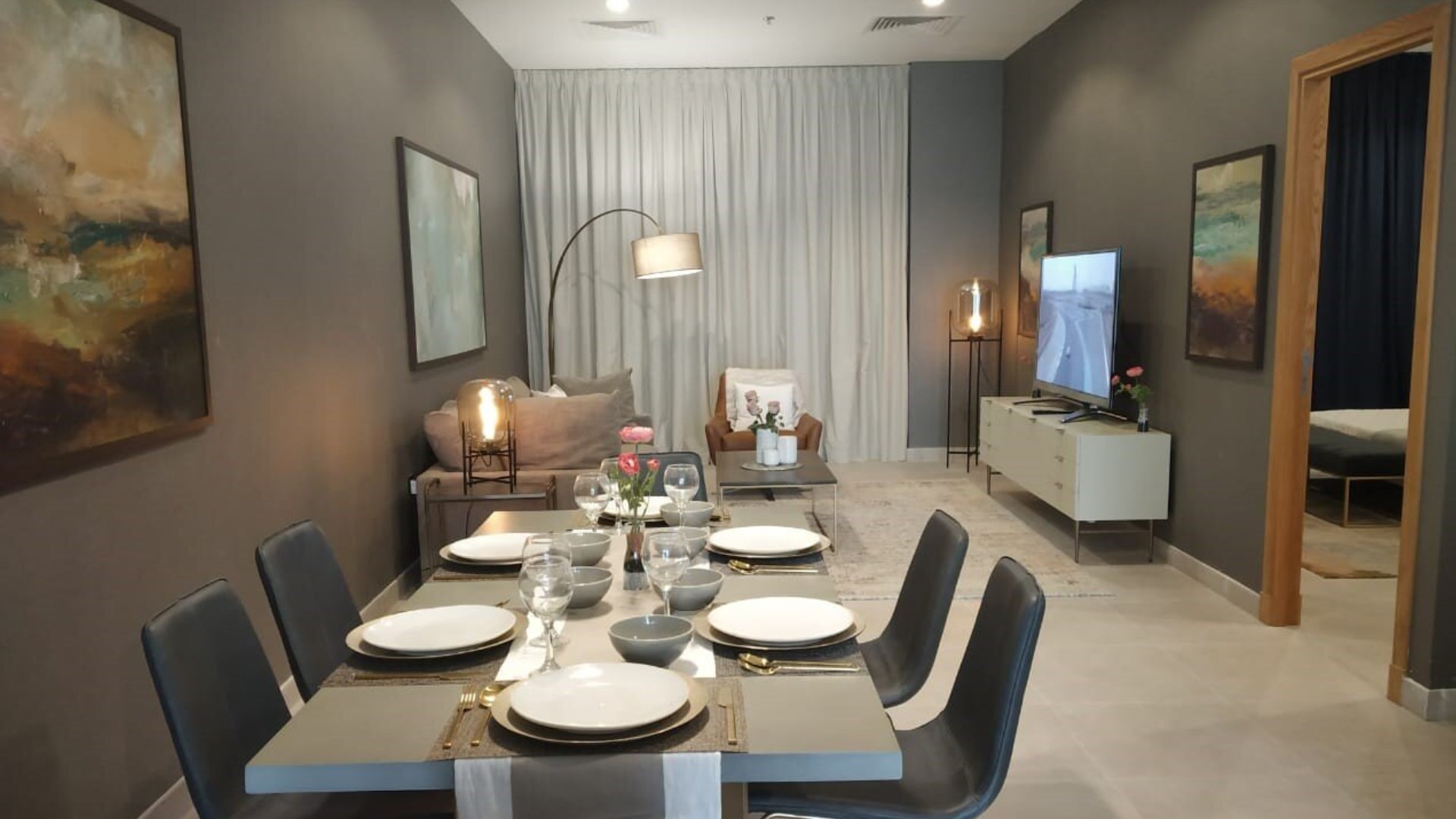 Apartment in Jumeirah Village Circle, Dubai, UAE, 3 bedrooms, 145 sq.m. No. 24231 - 1