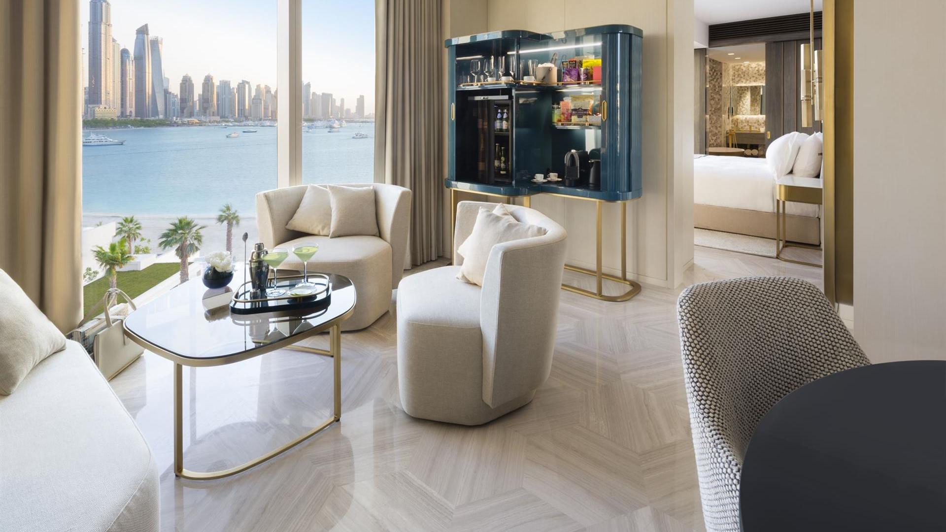 Apartment in Palm Jumeirah, Dubai, UAE, 3 bedrooms, 257 sq.m. No. 24493 - 3