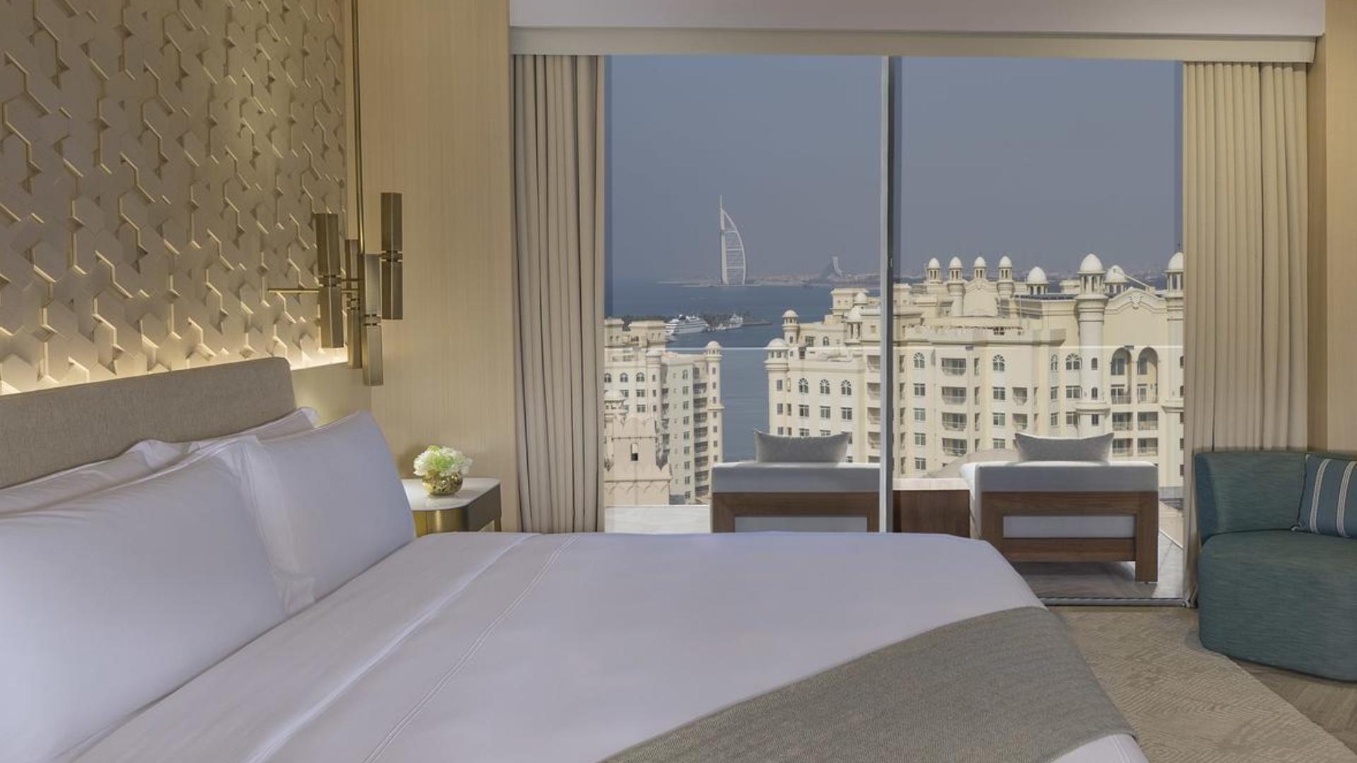 Apartment in Palm Jumeirah, Dubai, UAE, 3 bedrooms, 257 sq.m. No. 24493 - 4