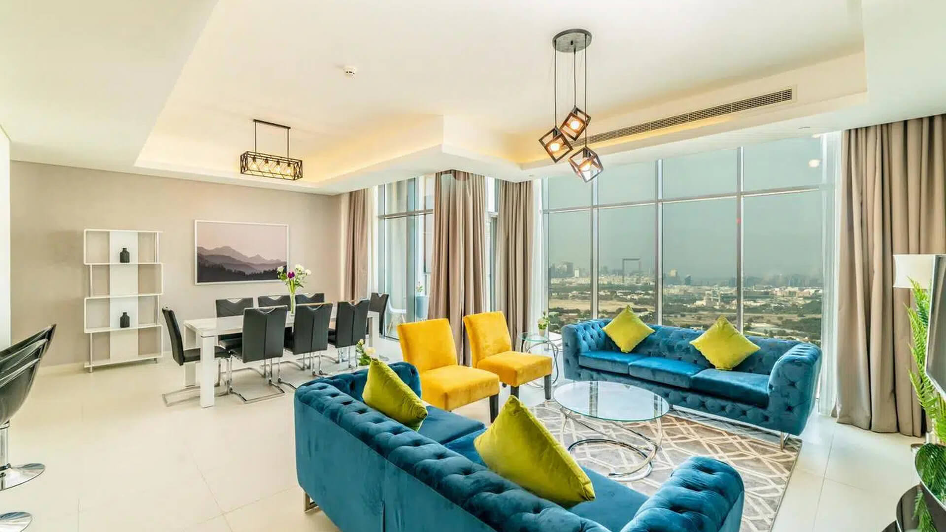 Apartment in Downtown Dubai, Dubai, UAE, 3 bedrooms, 733 sq.m. No. 24652 - 1