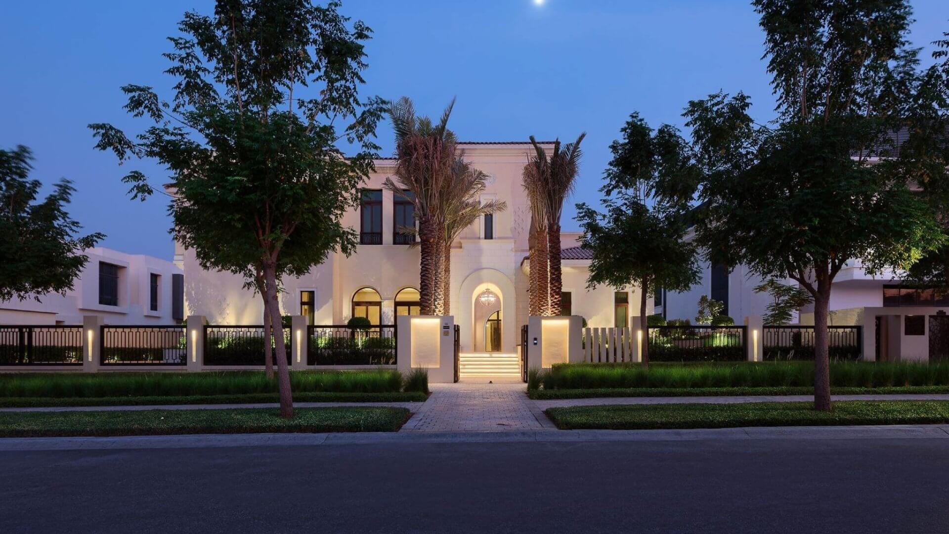Villa in Dubai Hills Estate, Dubai, UAE, 7 bedrooms, 2084 sq.m. No. 24633 - 1