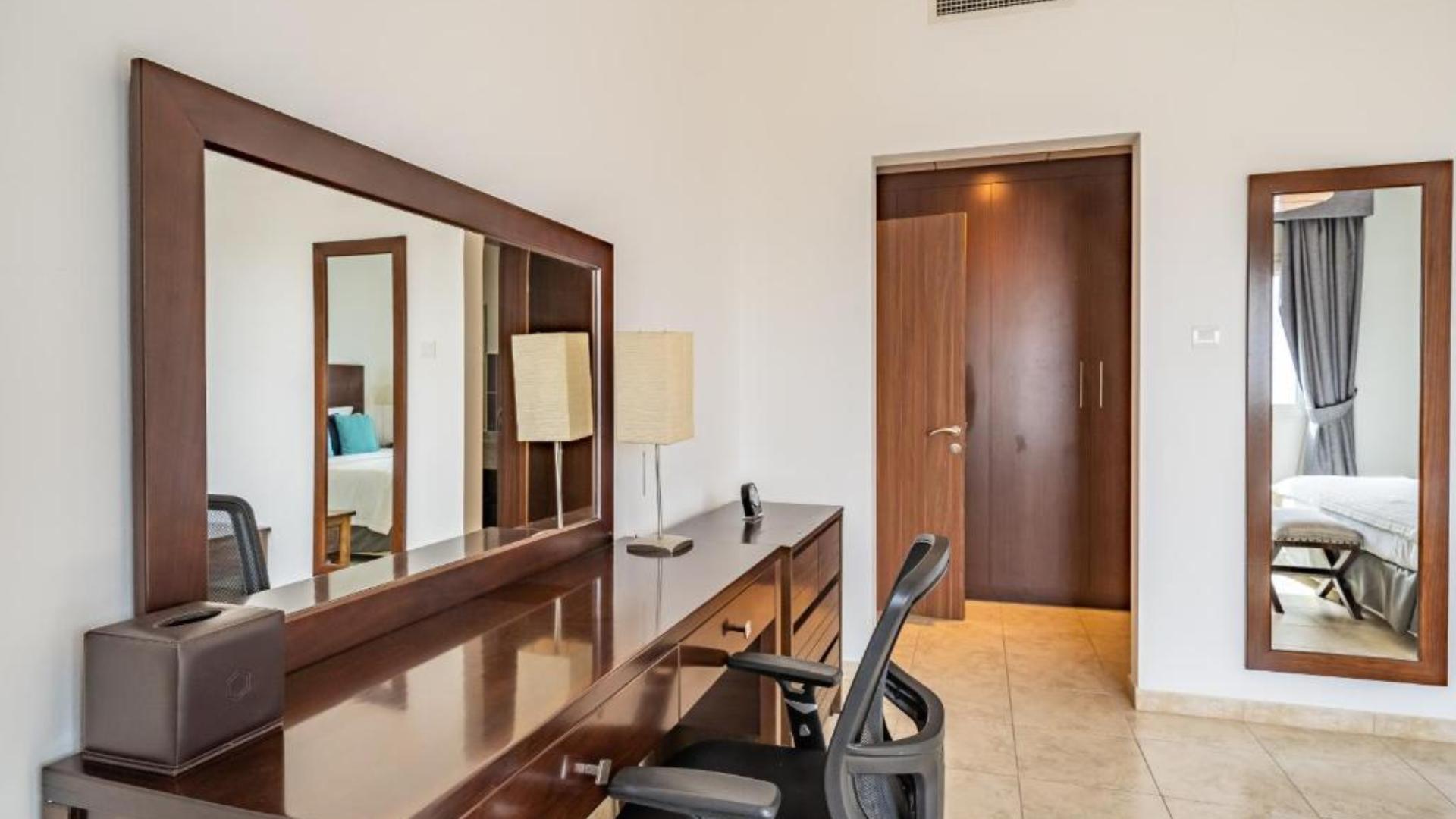 Apartment in Jumeirah Village Triangle, Dubai, UAE, 3 bedrooms, 152 sq.m. No. 24821 - 4