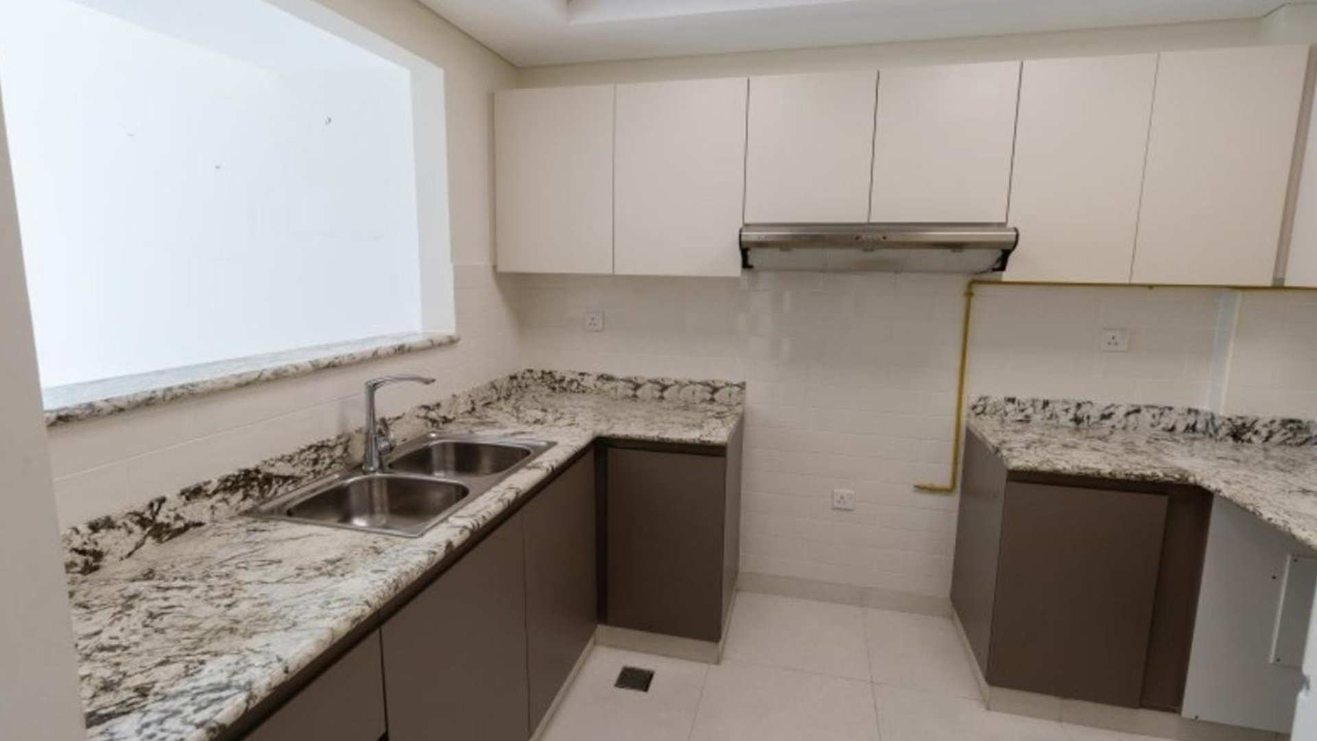 Apartment in Al Jaddaf, Dubai, UAE, 3 bedrooms, 162 sq.m. No. 25014 - 1