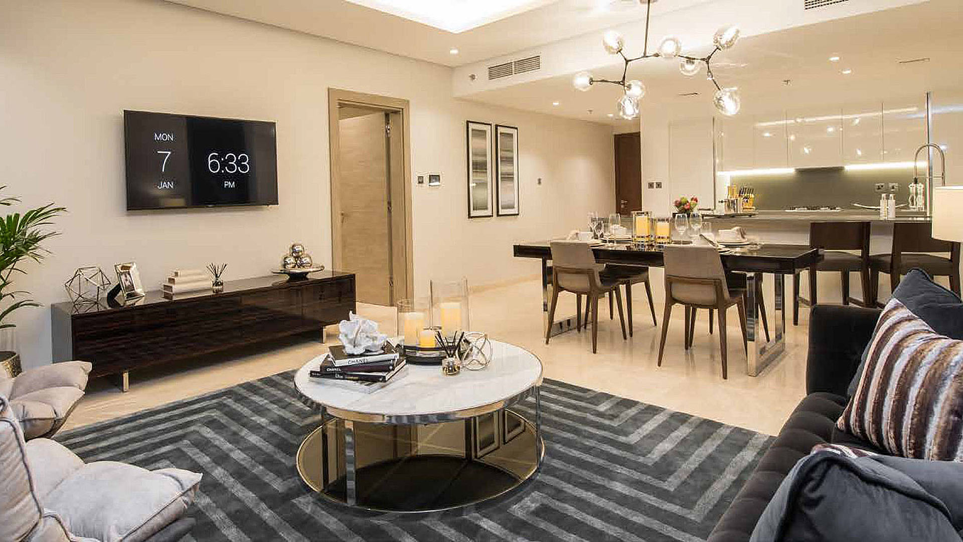 Apartment for sale in Dubai, UAE, 1 bedroom, 93 m², No. 24904 – photo 1
