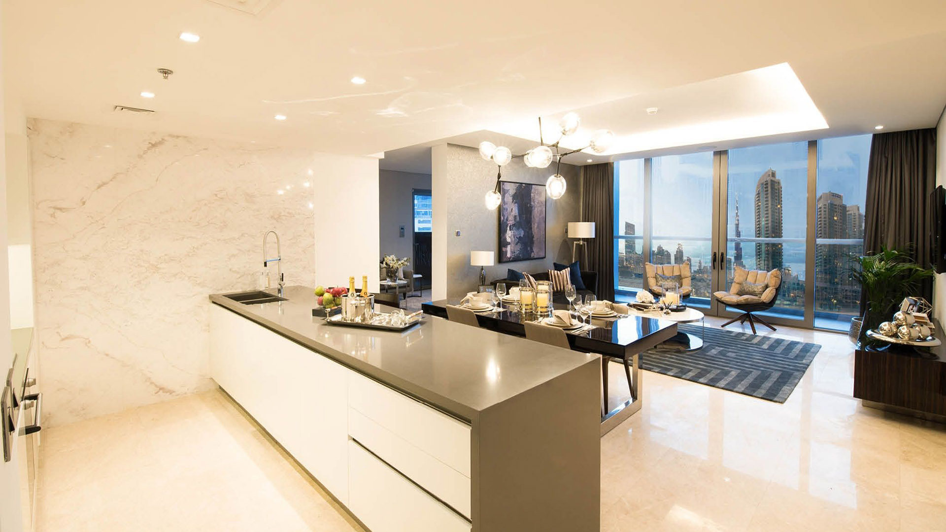 Apartment in Business Bay, Dubai, UAE, 2 bedrooms, 161 sq.m. No. 24905 - 1