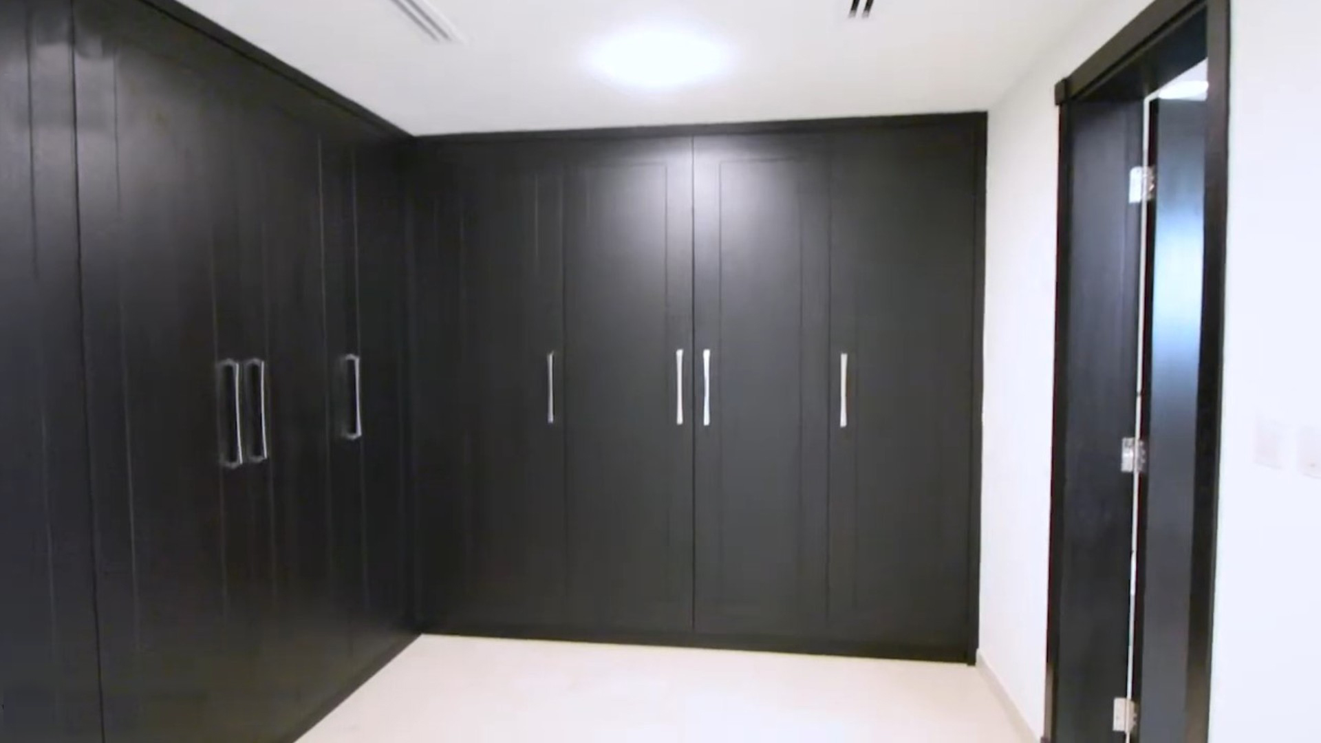 Apartment in Al Furjan, Dubai, UAE, 3 bedrooms, 172 sq.m. No. 24883 - 3