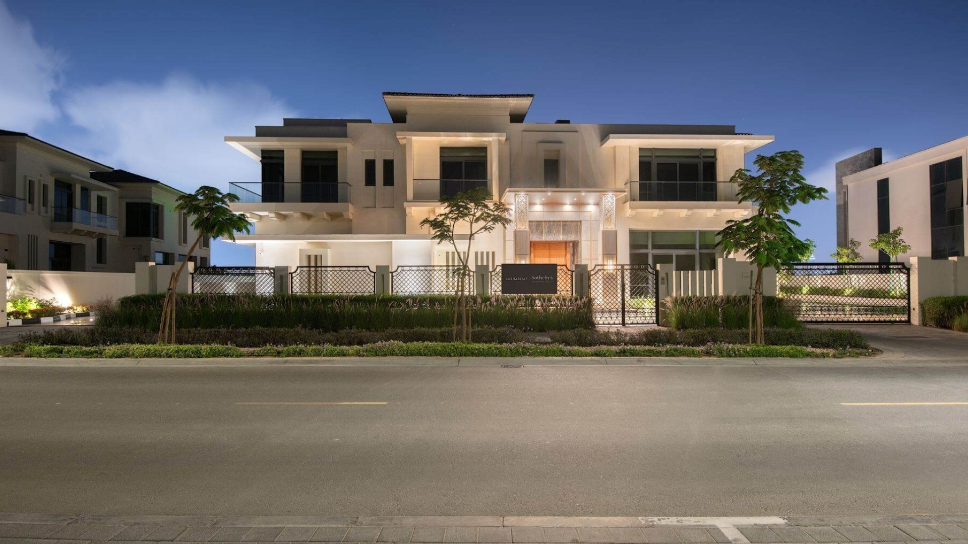 Villa for sale in Dubai, UAE, 6 bedrooms, 790 m², No. 24915 – photo 1
