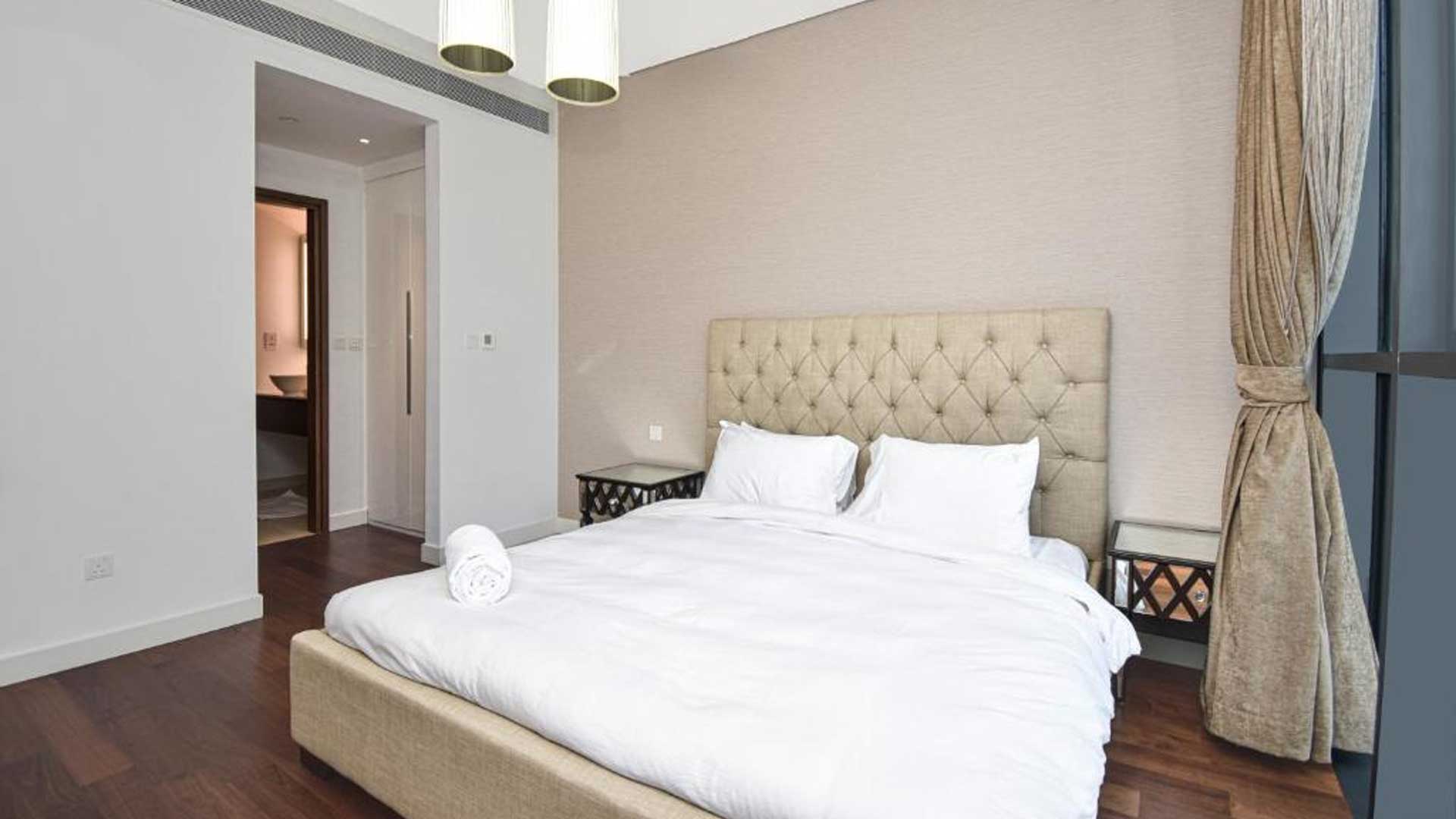 Apartment in City Walk, Dubai, UAE, 3 bedrooms, 221 sq.m. No. 25401 - 10