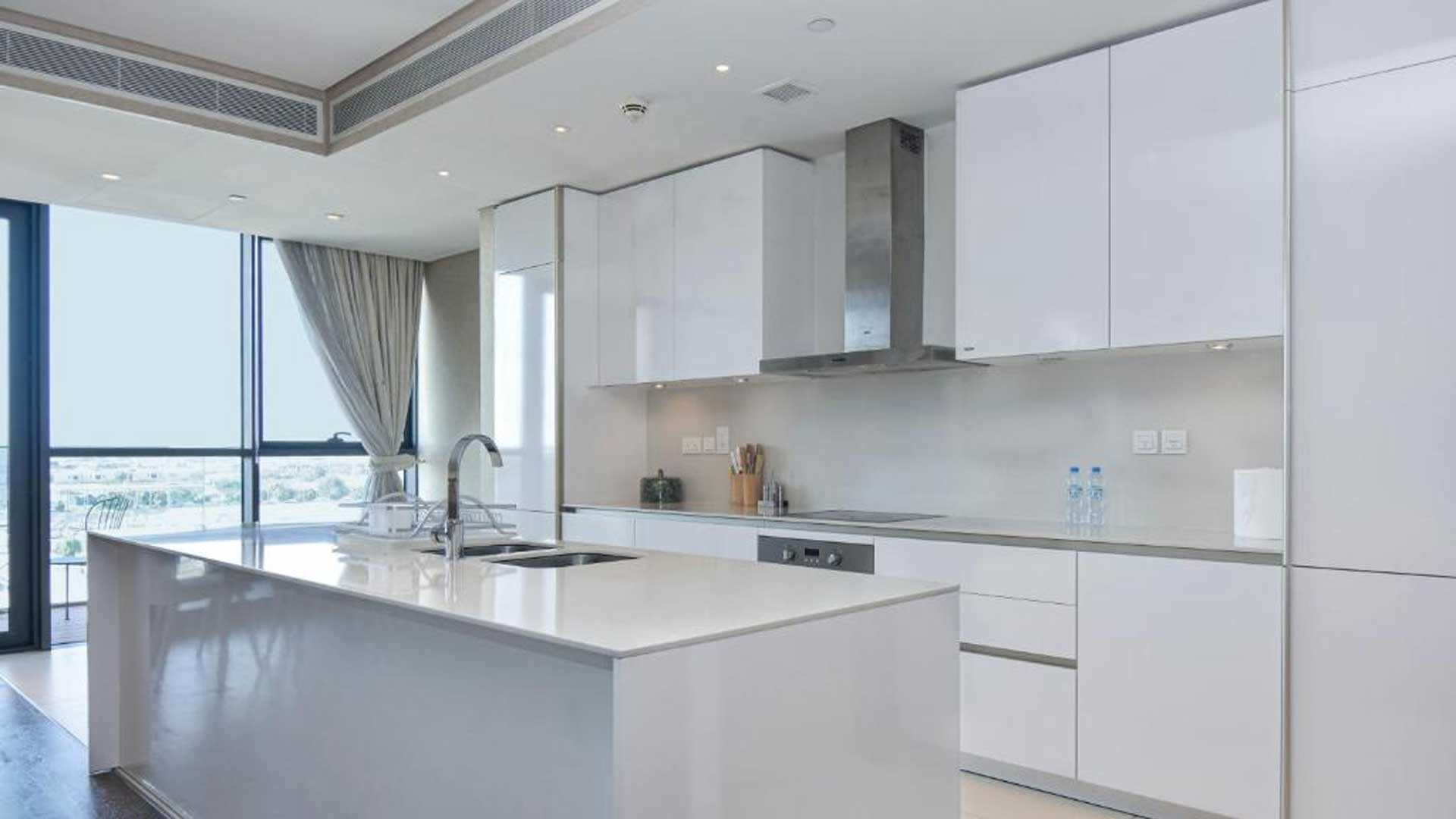 Apartment in City Walk, Dubai, UAE, 3 bedrooms, 221 sq.m. No. 25401 - 6