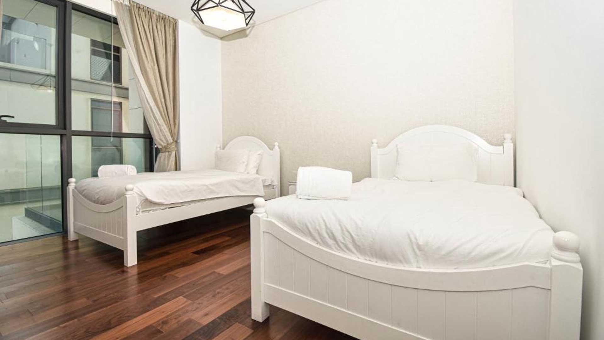 Apartment in City Walk, Dubai, UAE, 3 bedrooms, 221 sq.m. No. 25401 - 11