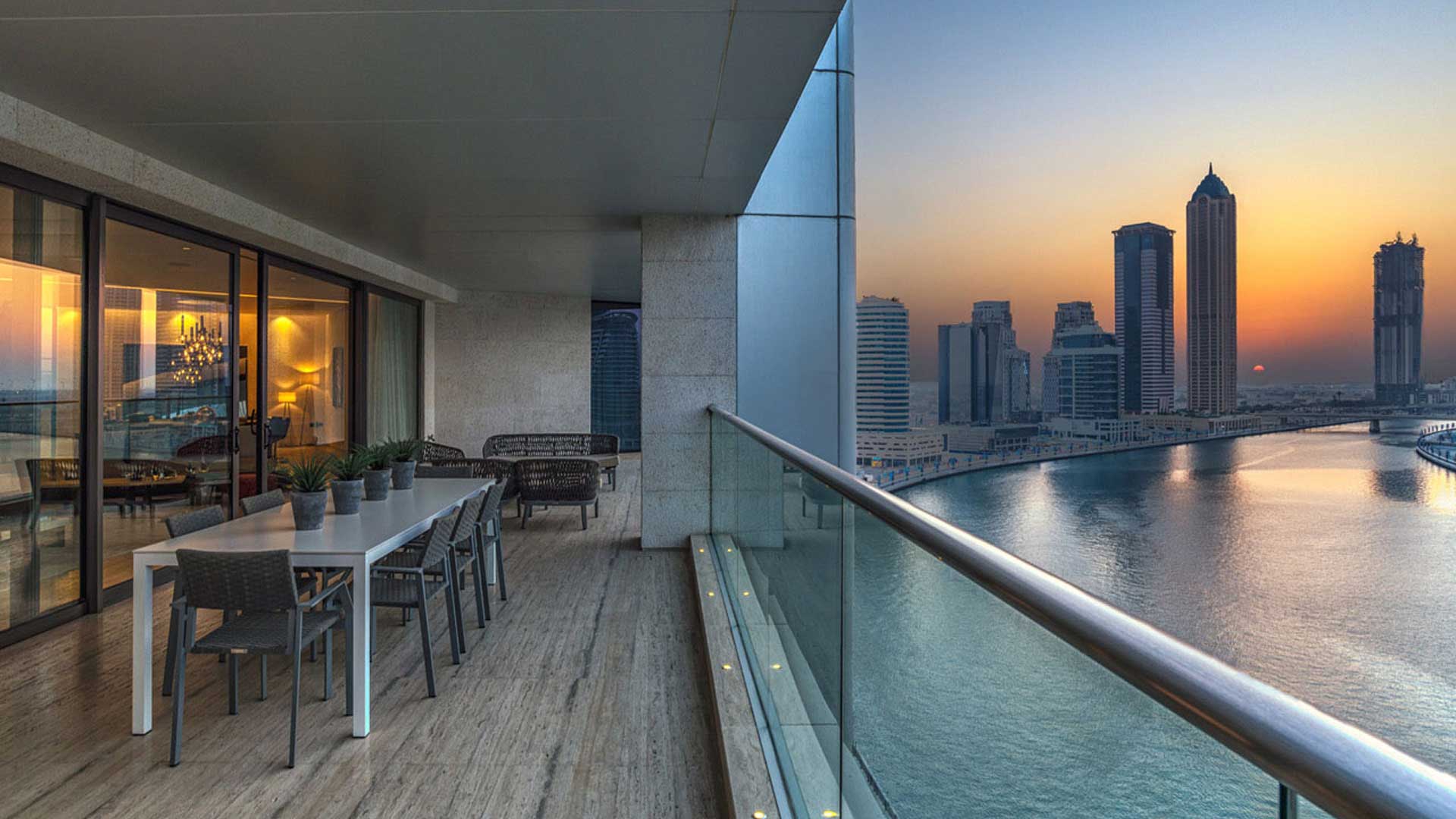 Apartment in Business Bay, Dubai, UAE, 2 bedrooms, 468 sq.m. No. 25475 - 2