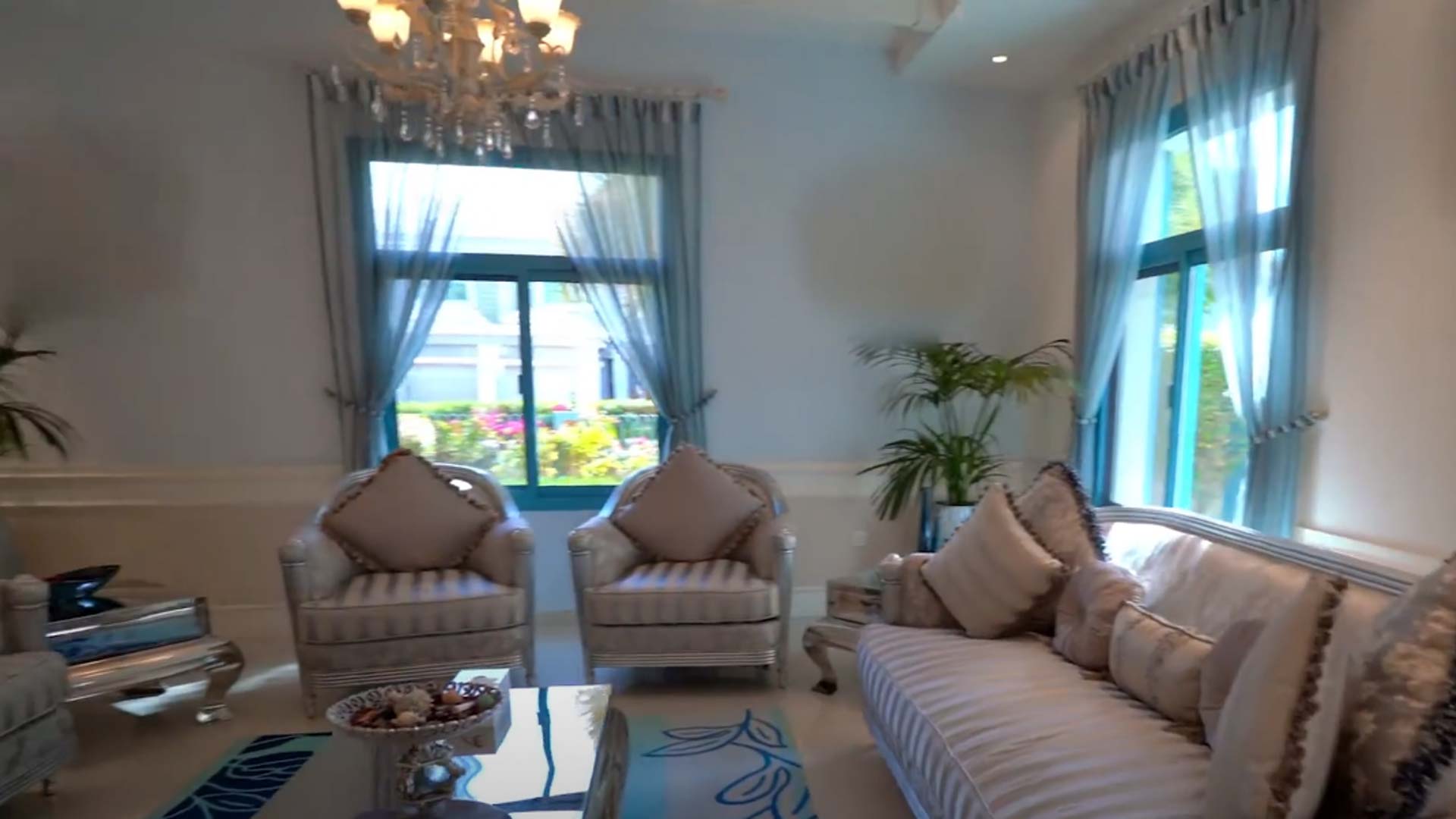 Townhouse for sale in Falcon City of Wonders, Dubai, UAE 4 bedrooms, 320 sq.m. No. 25314 - photo 3