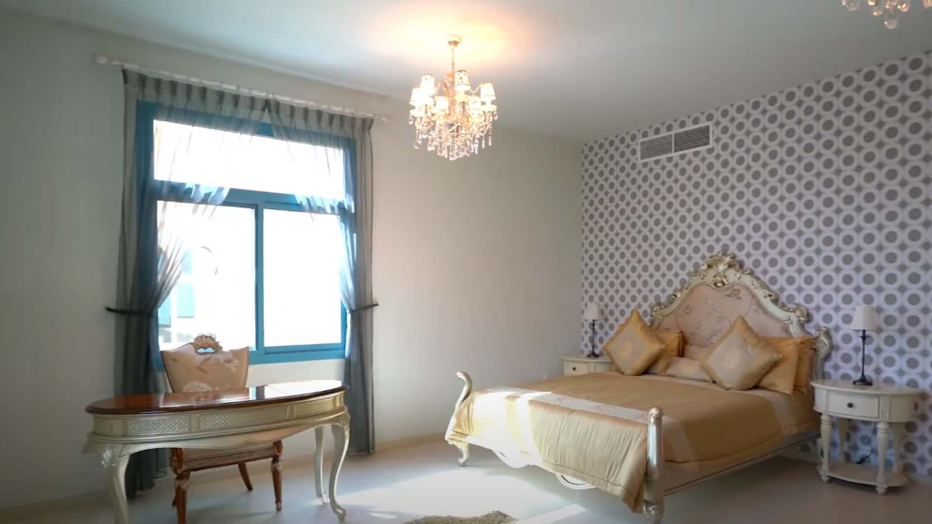 Villa in Falcon City of Wonders, Dubai, UAE, 5 bedrooms, 650 sq.m. No. 25317 - 1