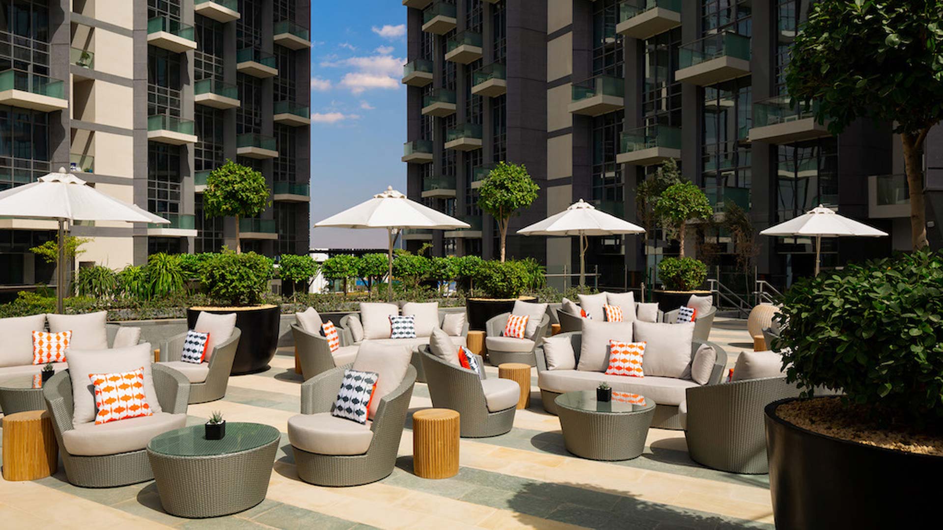 Apartment in Business Bay, Dubai, UAE, 2 bedrooms, 143 sq.m. No. 25510 - 4
