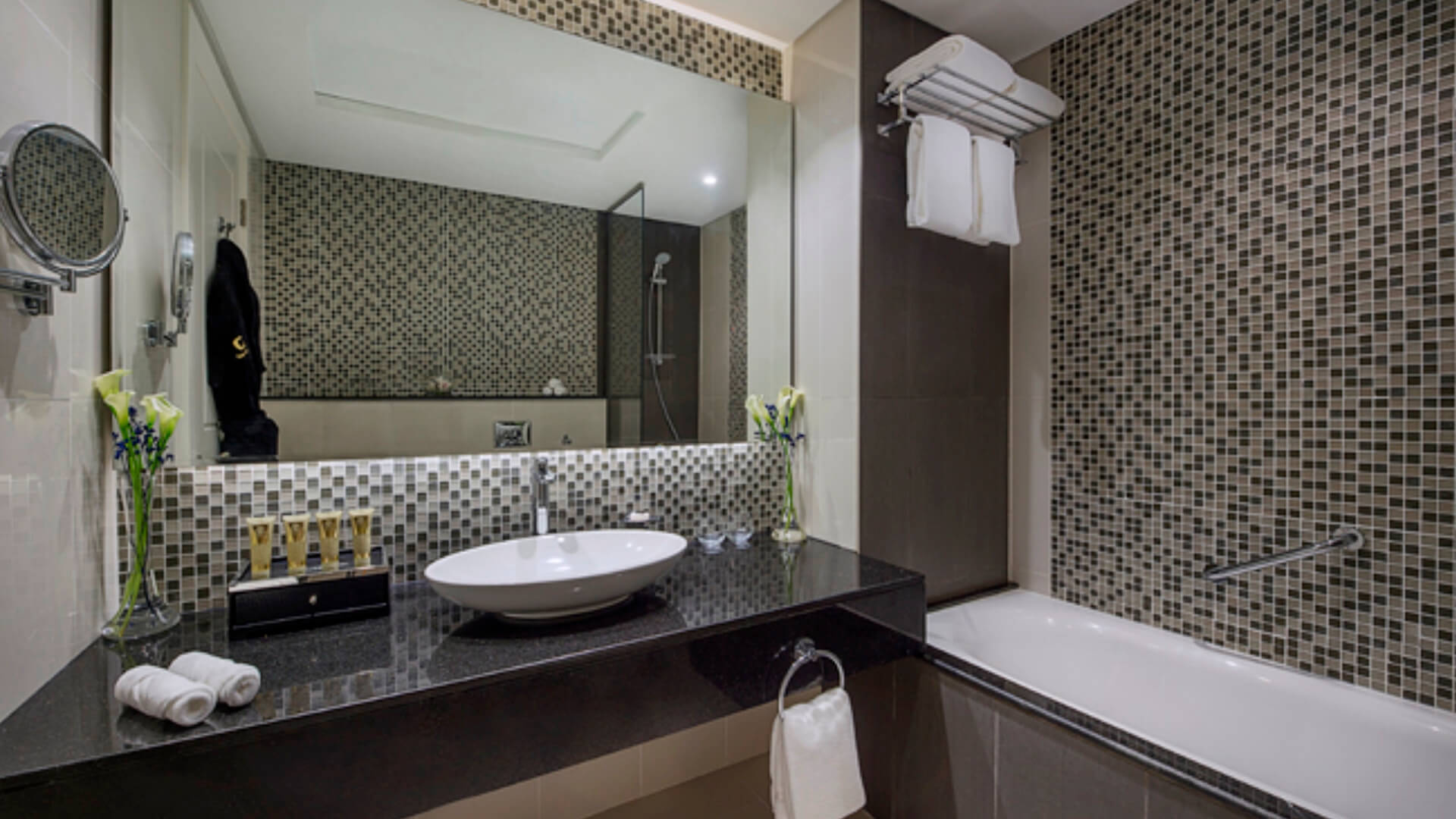 Apartment in Downtown Dubai, Dubai, UAE, 3 bedrooms, 164 sq.m. No. 25605 - 4