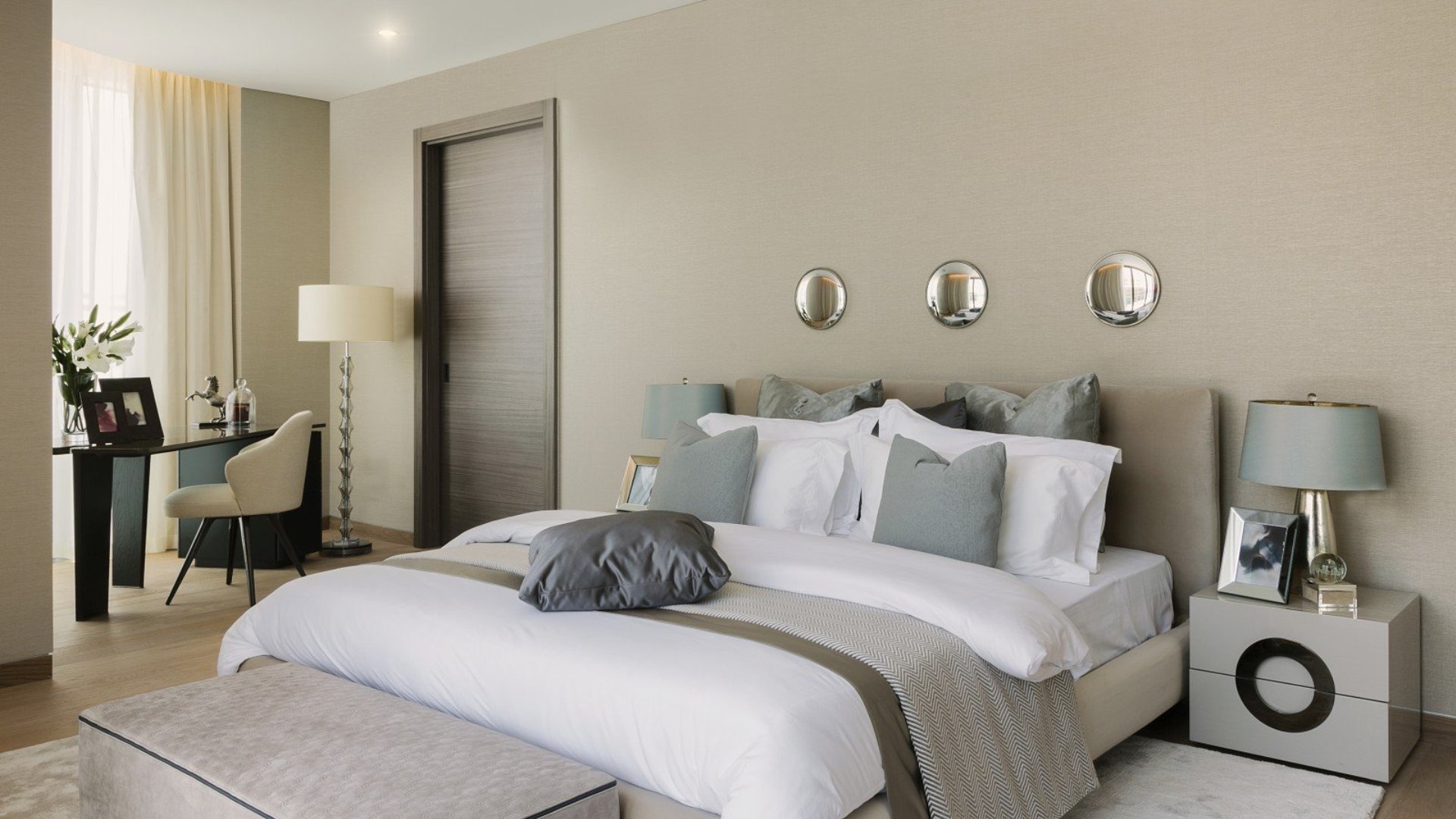 Apartment in Palm Jumeirah, Dubai, UAE, 3 bedrooms, 239 sq.m. No. 24266 - 1